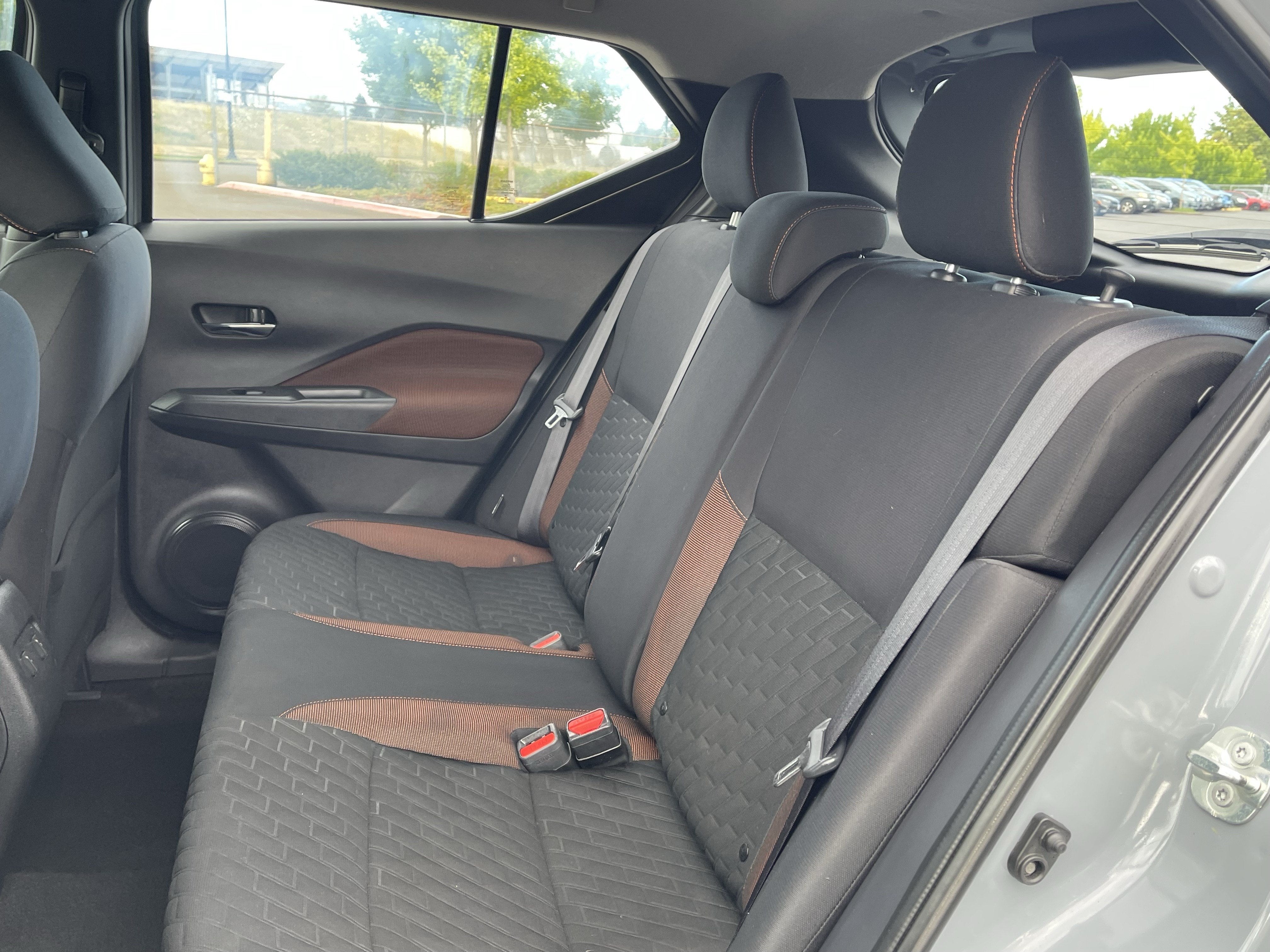 2021 Nissan Kicks SR
