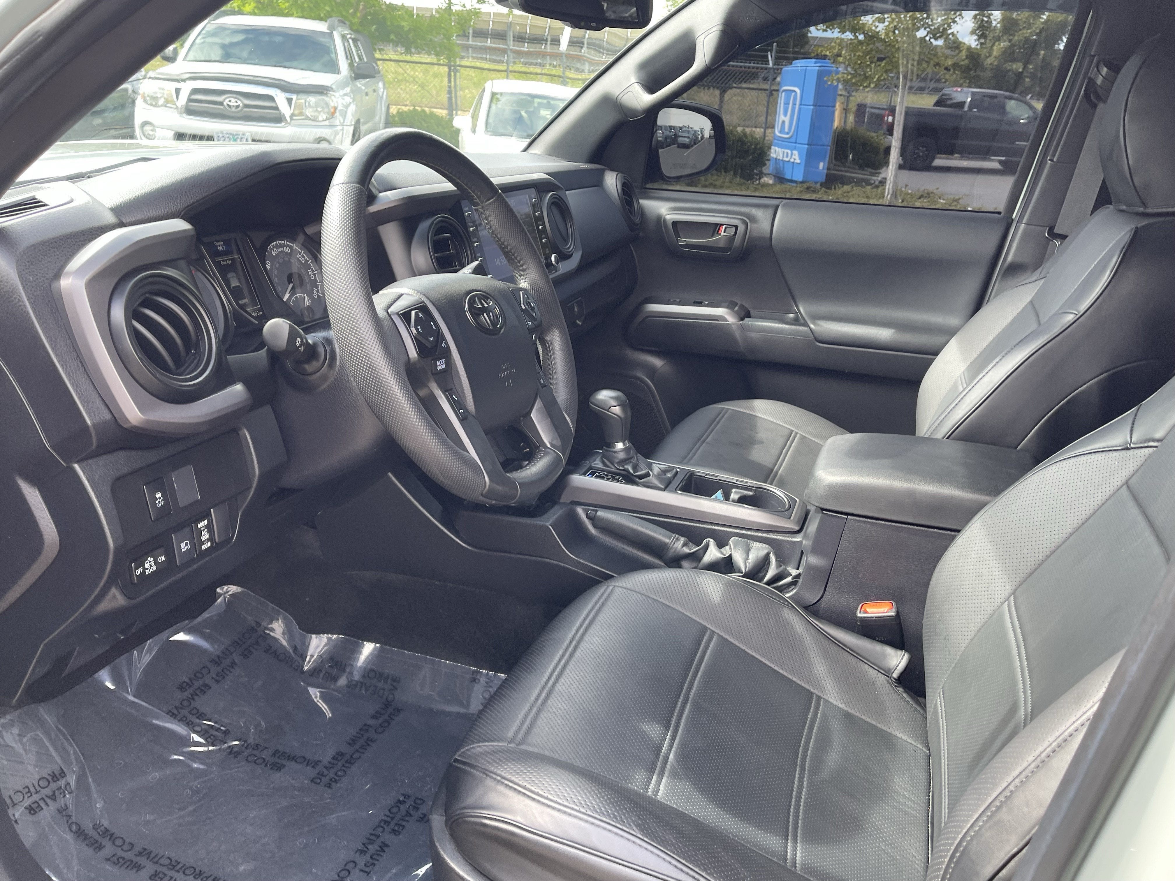 2022 Toyota Tacoma SR