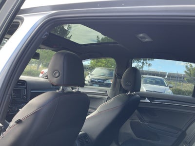 2017 Volkswagen Golf GTI S