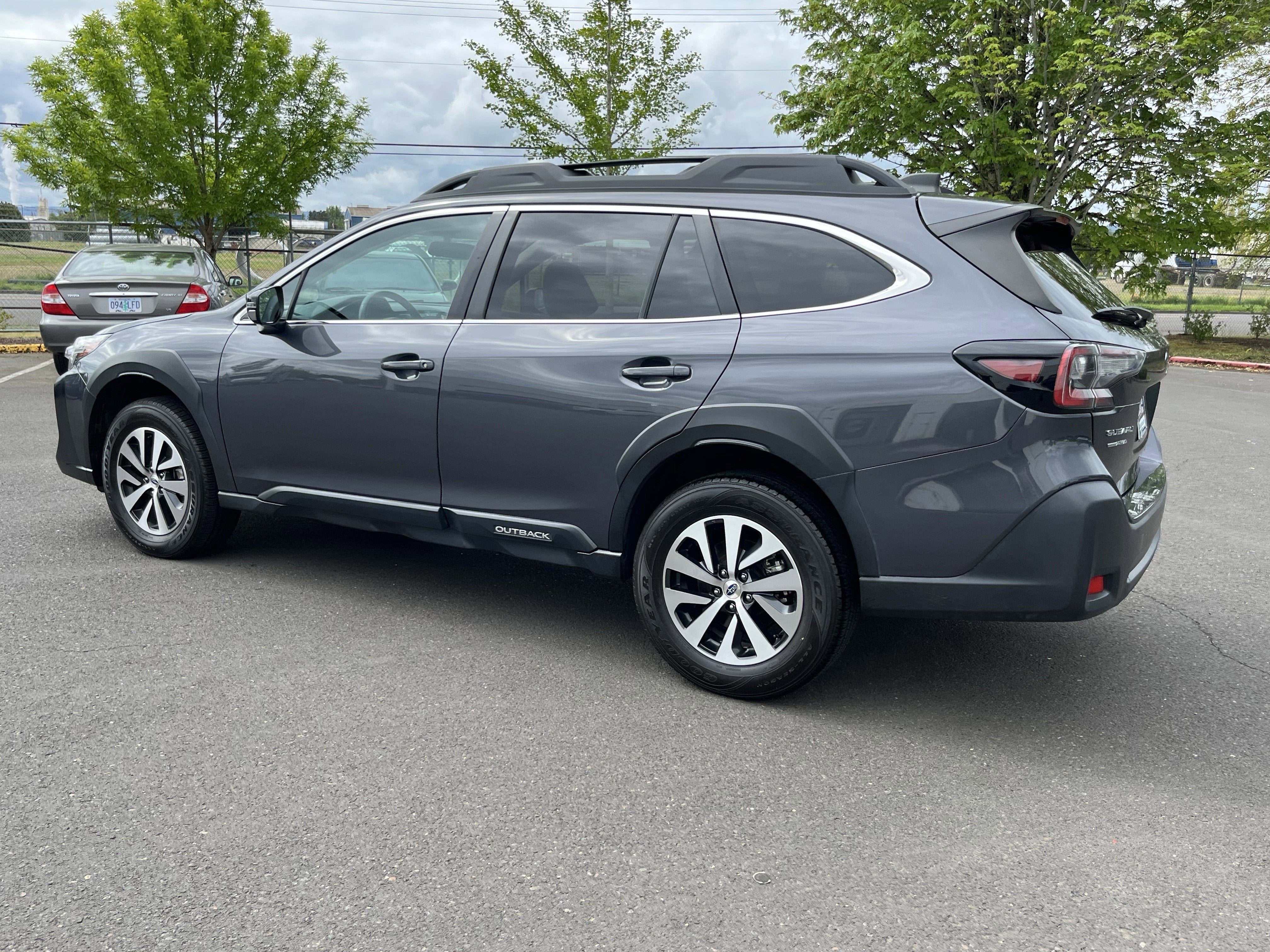 2023 Subaru Outback Premium