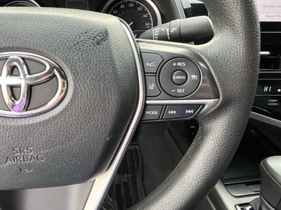 2022 Toyota Camry Hybrid LE