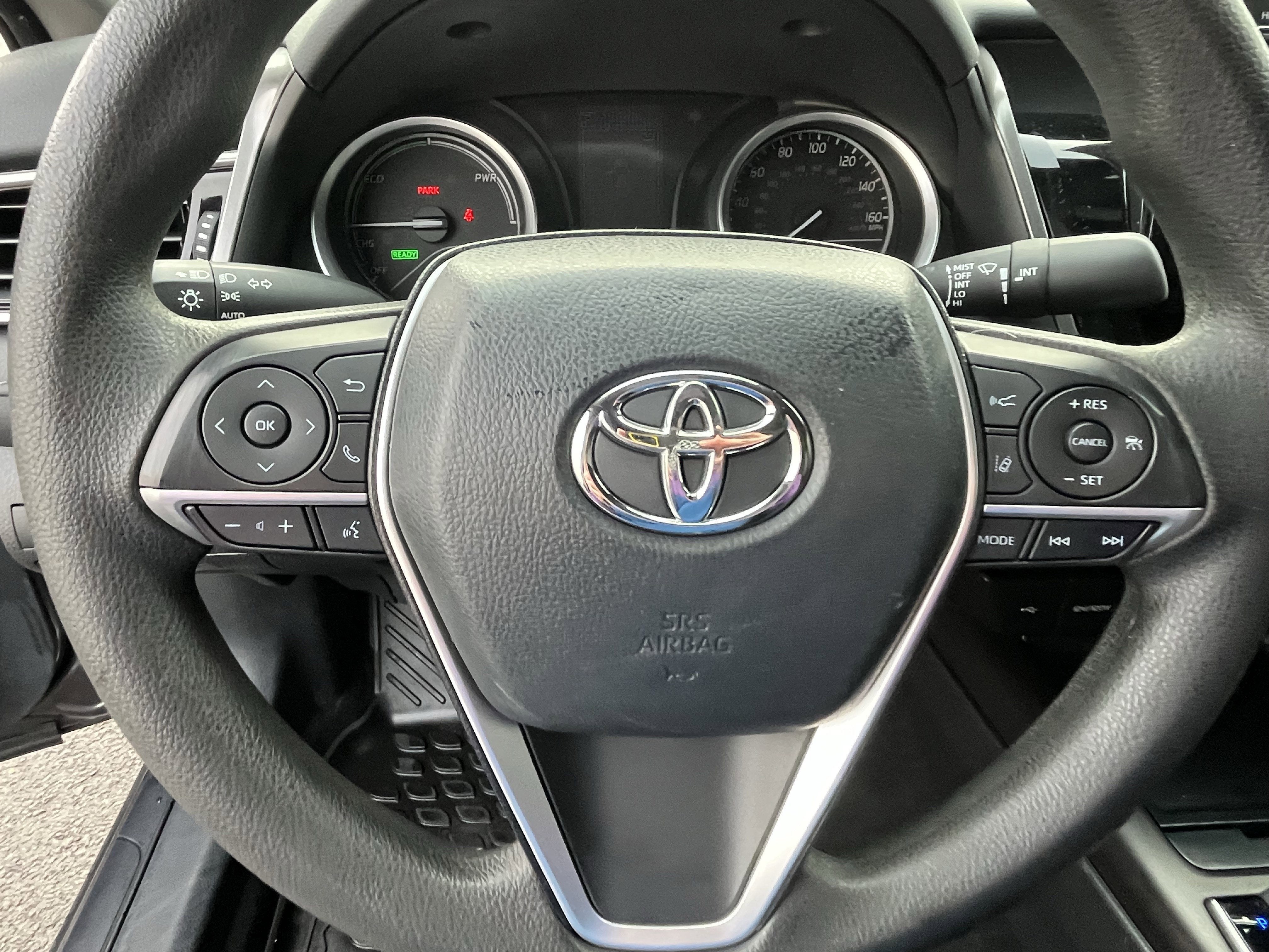 2022 Toyota Camry Hybrid LE