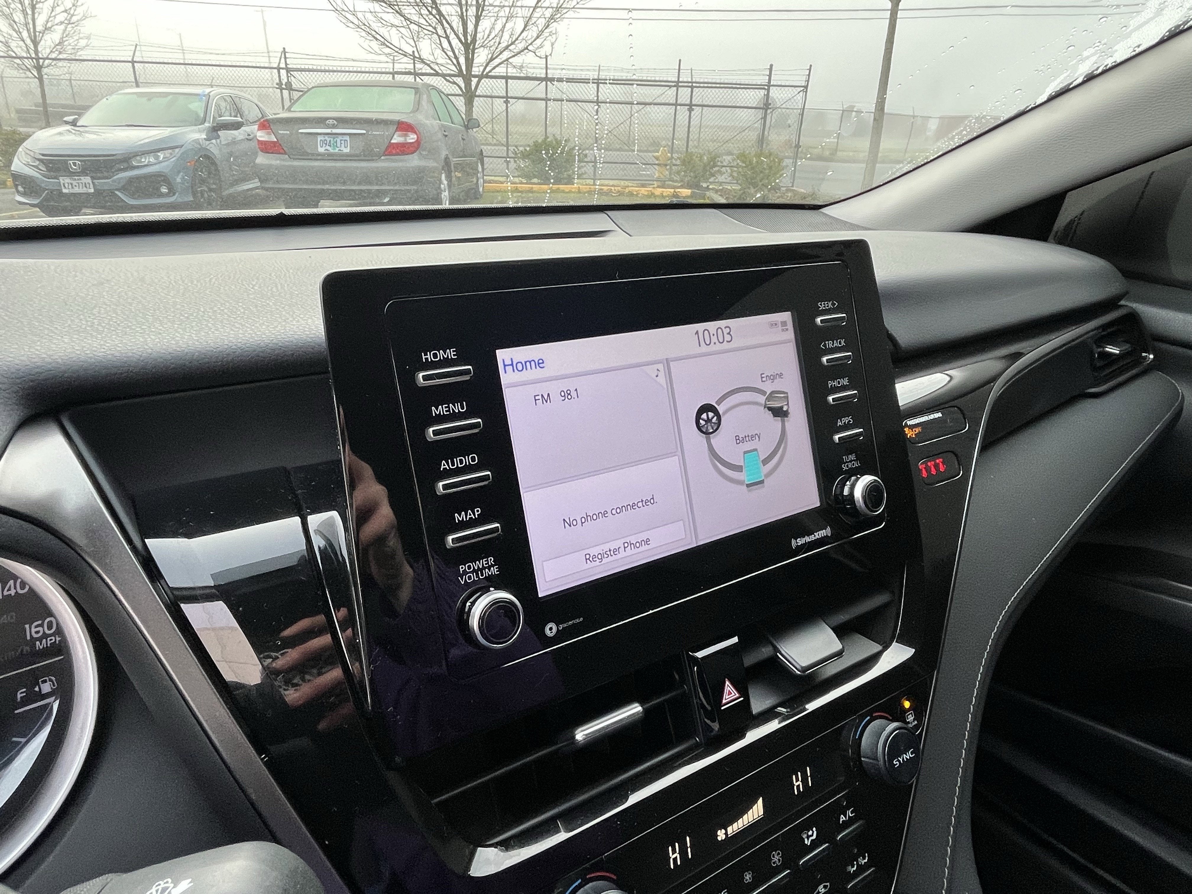 2022 Toyota Camry Hybrid LE