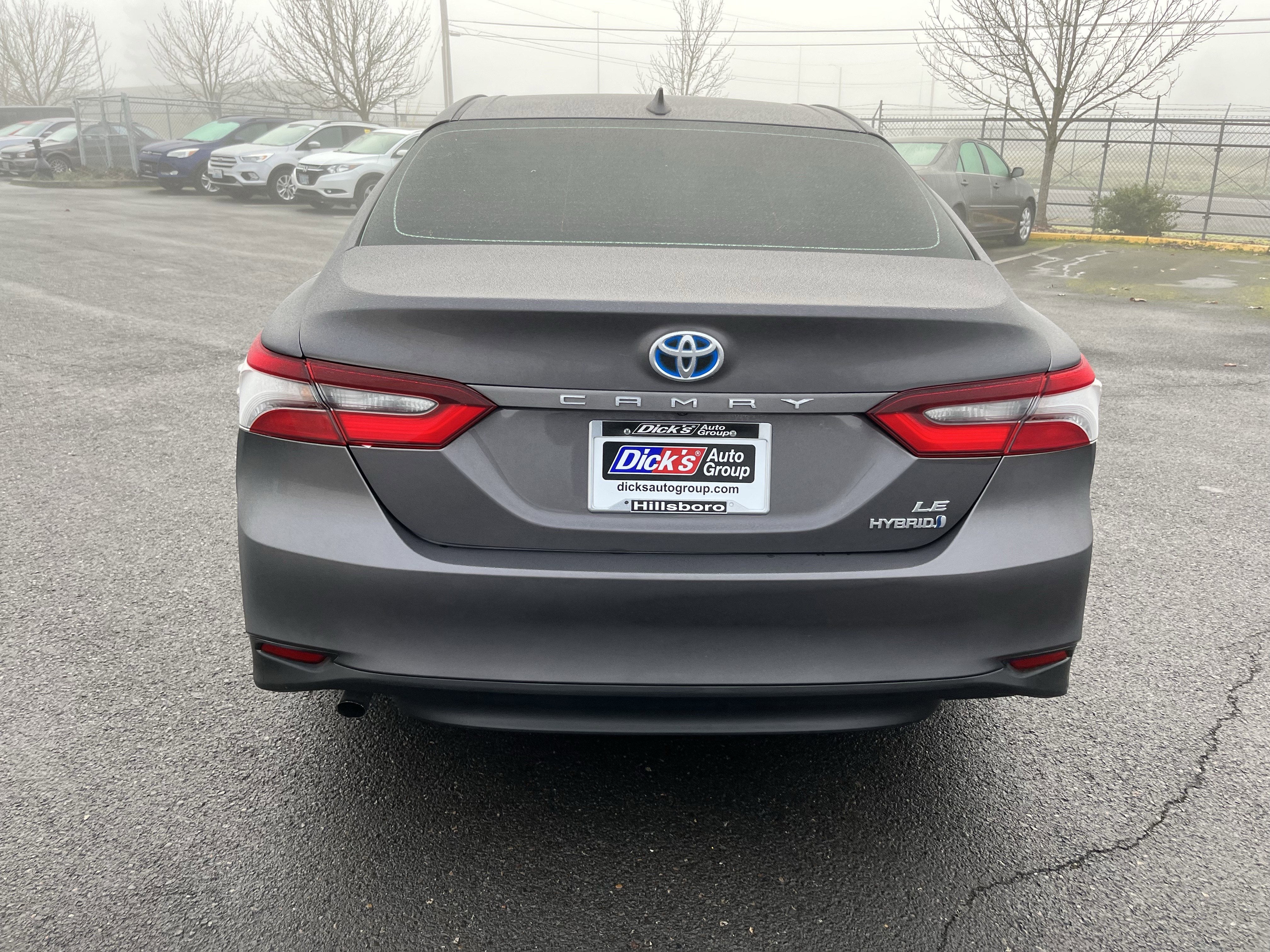 2022 Toyota Camry Hybrid LE