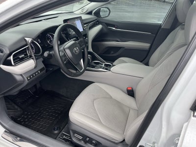 2023 Toyota Camry Hybrid XLE