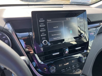 2022 Toyota Camry Hybrid SE