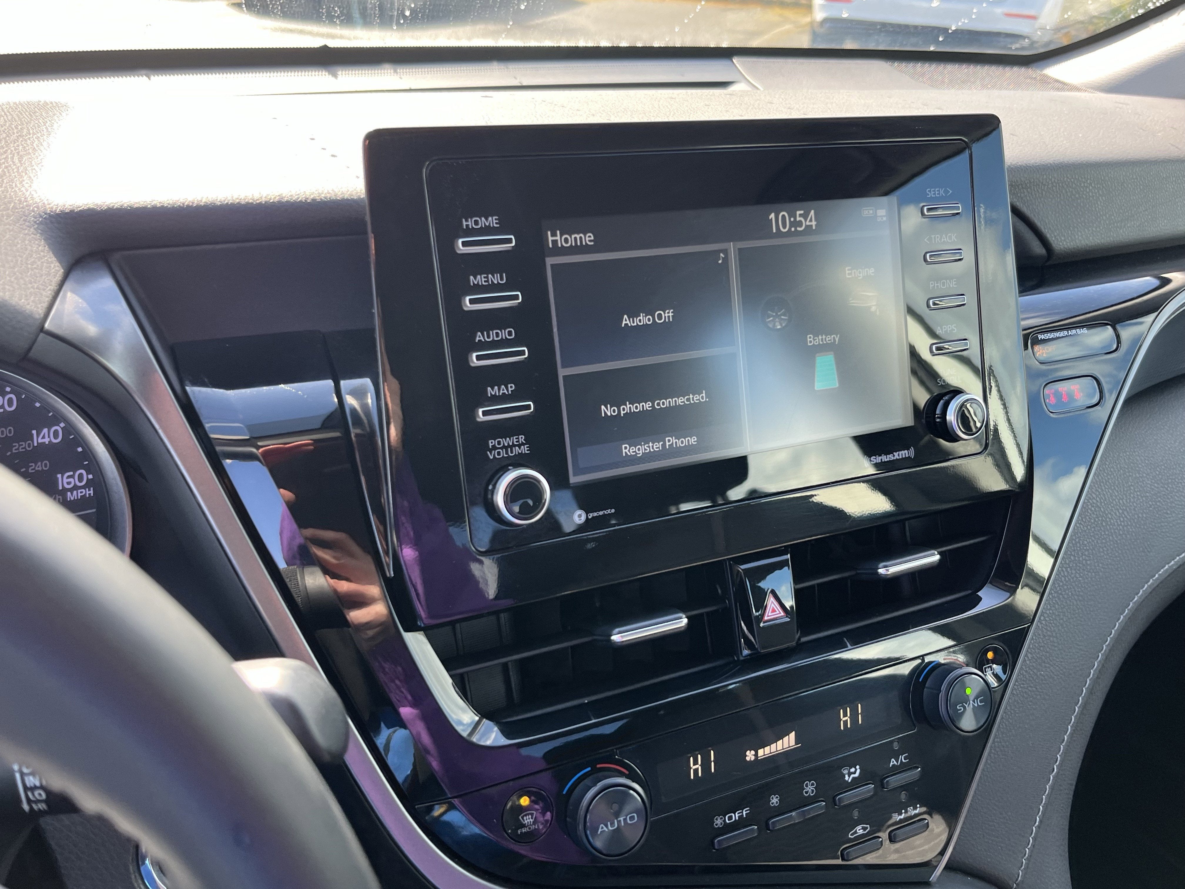 2022 Toyota Camry Hybrid SE