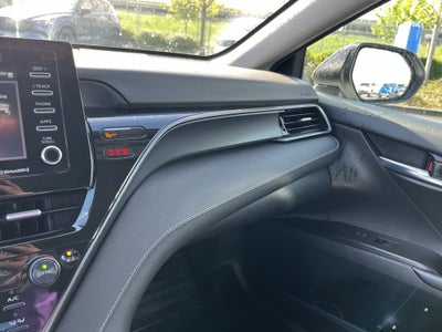 2022 Toyota Camry Hybrid SE