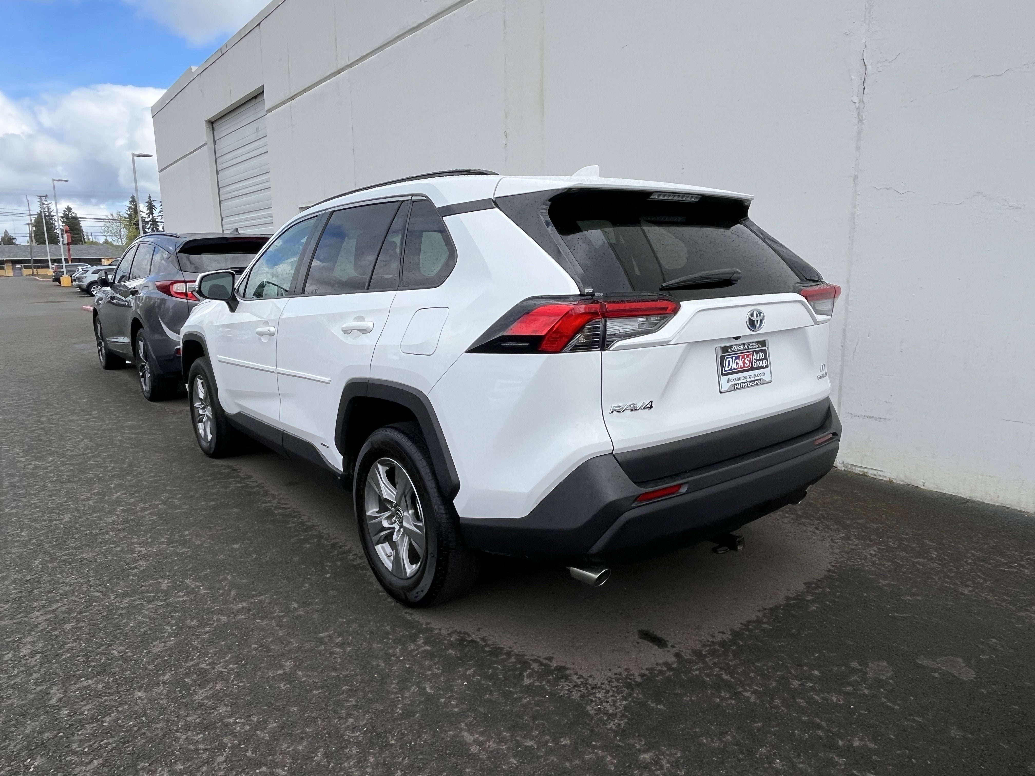 2024 Toyota RAV4 Hybrid LE