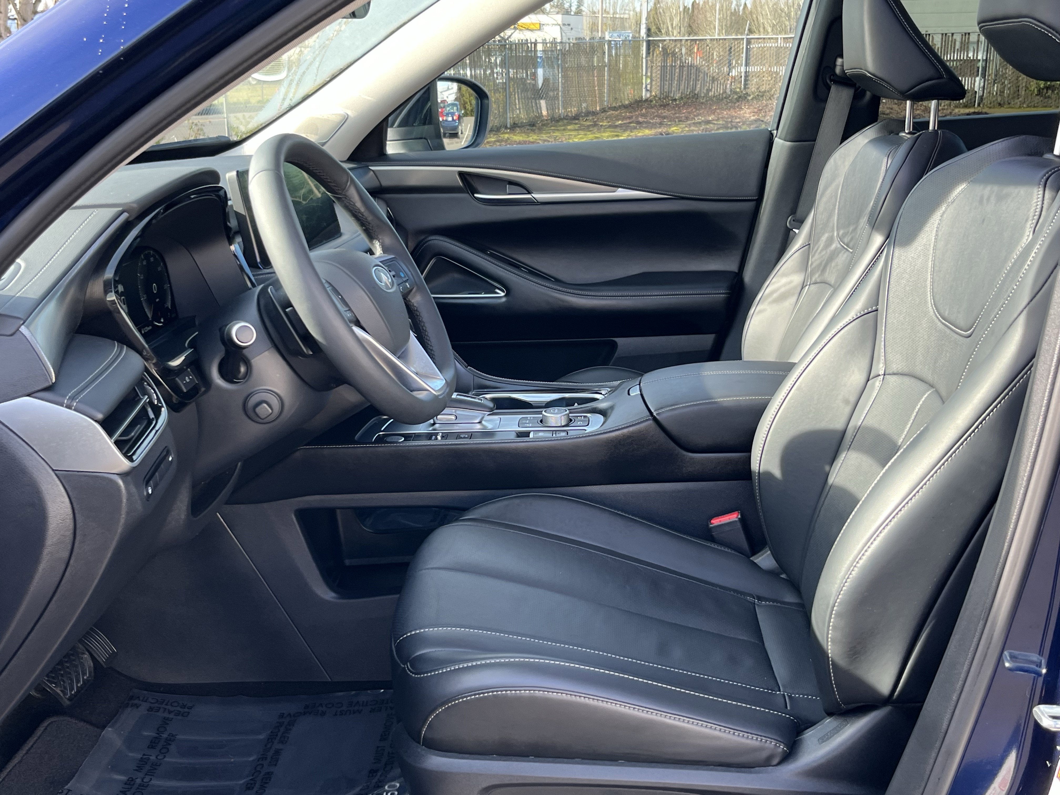 2025 INFINITI QX60 LUXE