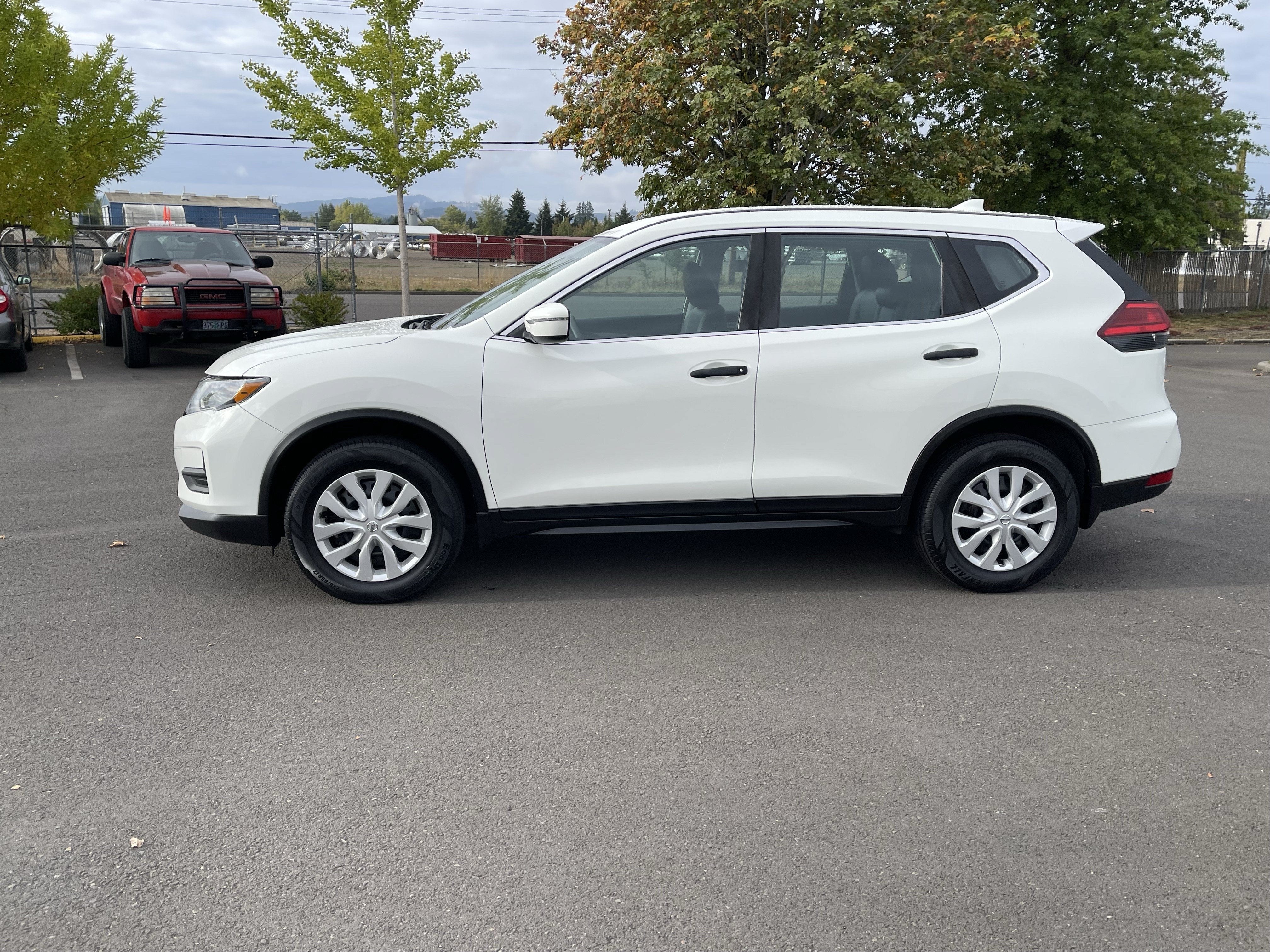 2017 Nissan Rogue S