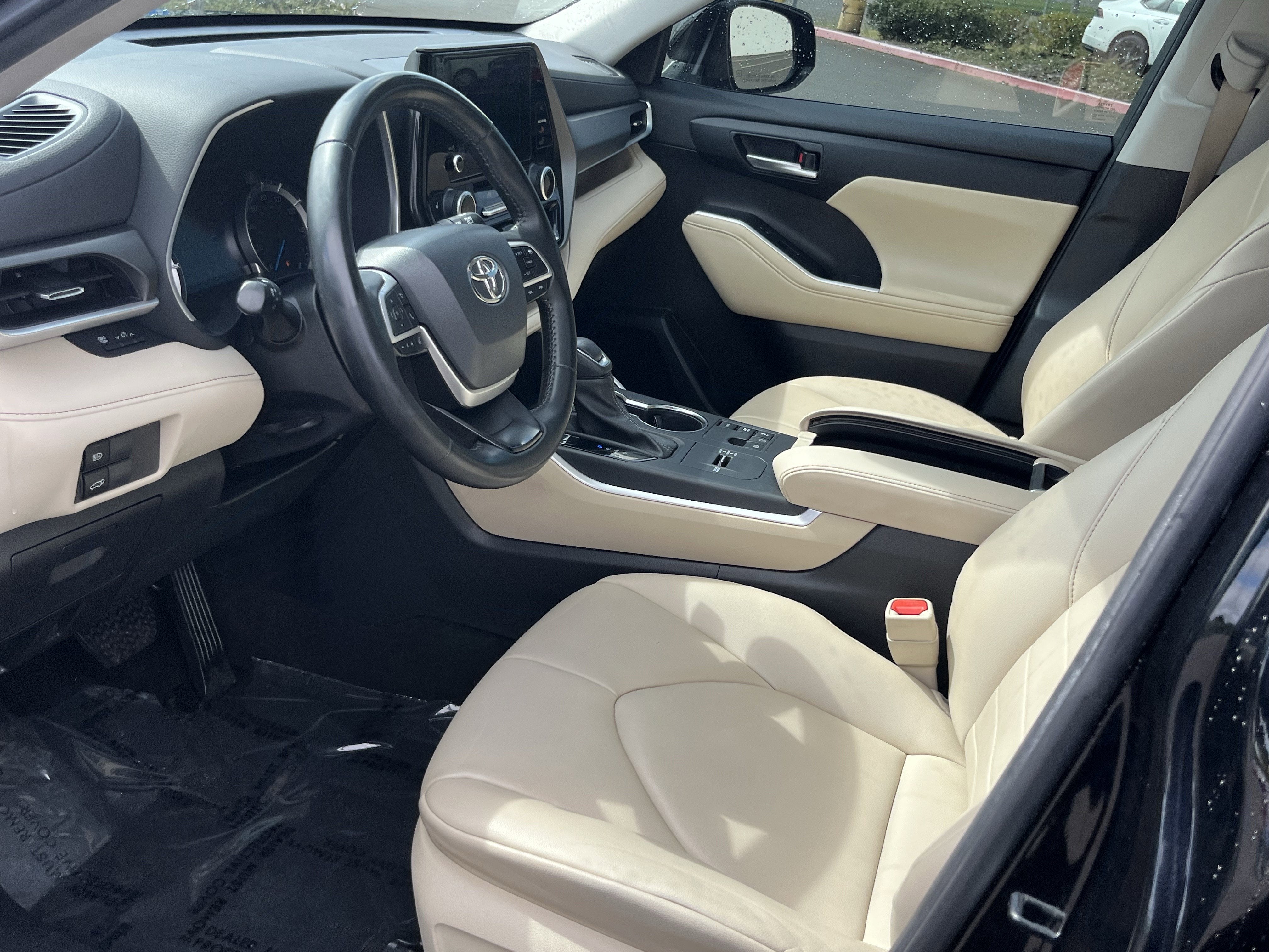 2023 Toyota Highlander Hybrid XLE
