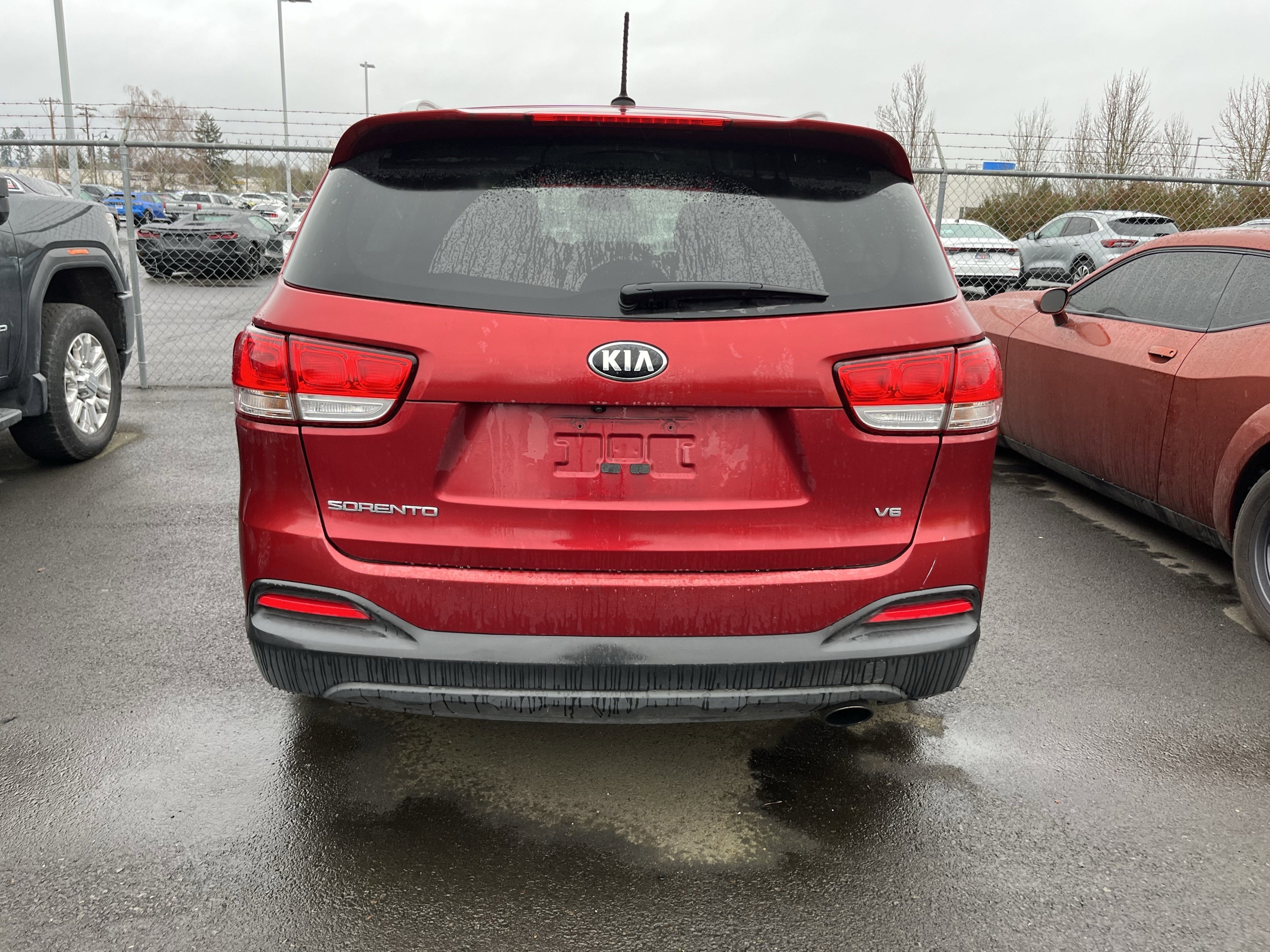 2016 Kia Sorento LX