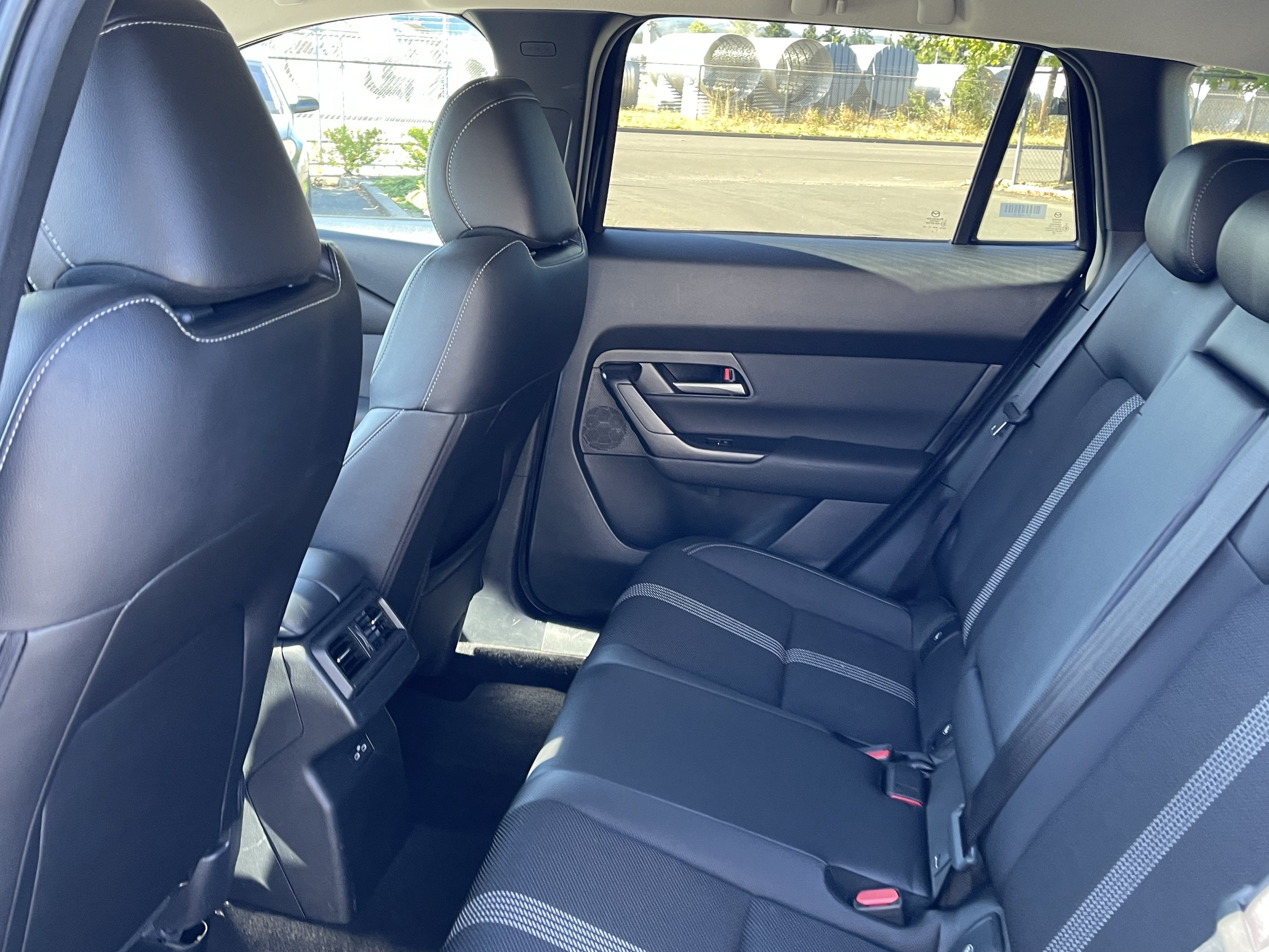2025 Mazda Mazda CX-50 Hybrid Preferred Package