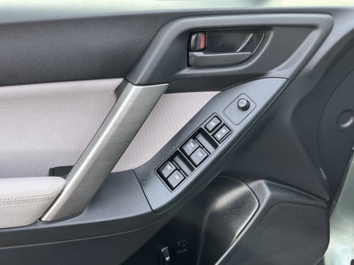 2014 Subaru Forester 2.5i