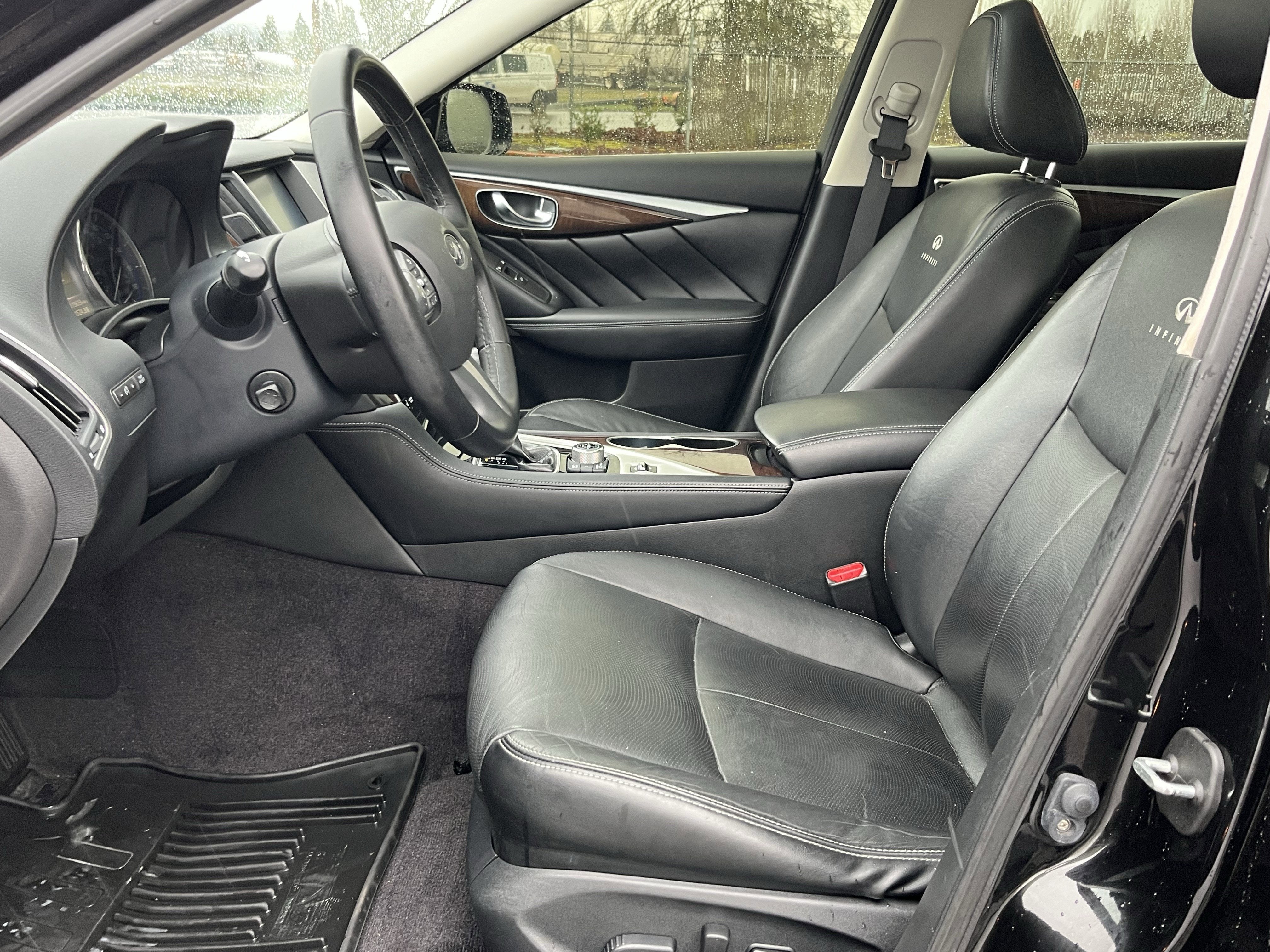 2014 INFINITI Q50 Premium