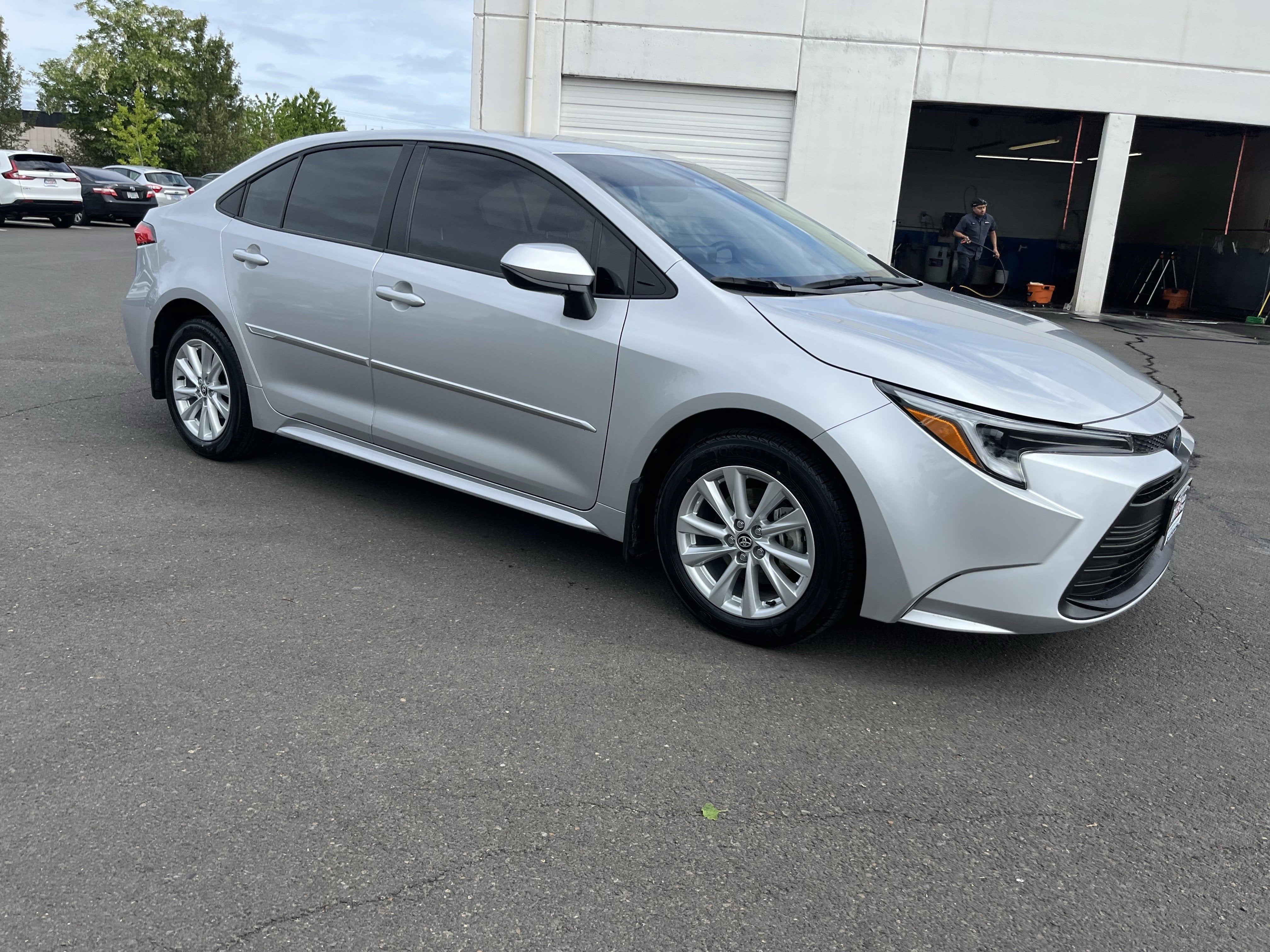 2024 Toyota Corolla Hybrid LE