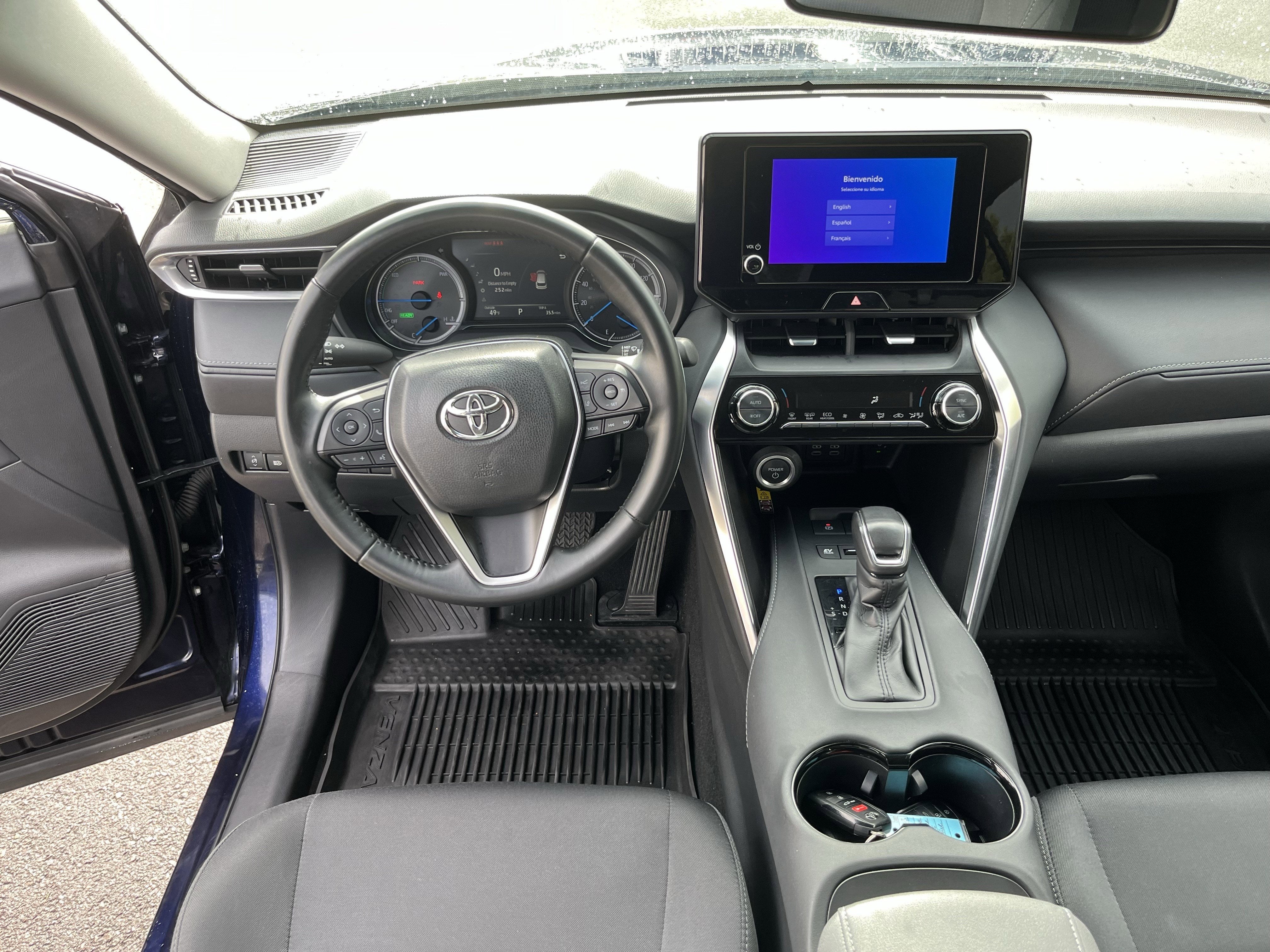 2024 Toyota Venza LE