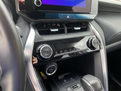 2024 Toyota Venza LE