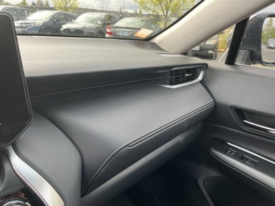 2024 Toyota Venza LE