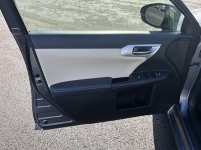 2013 Lexus CT 200h Hybrid