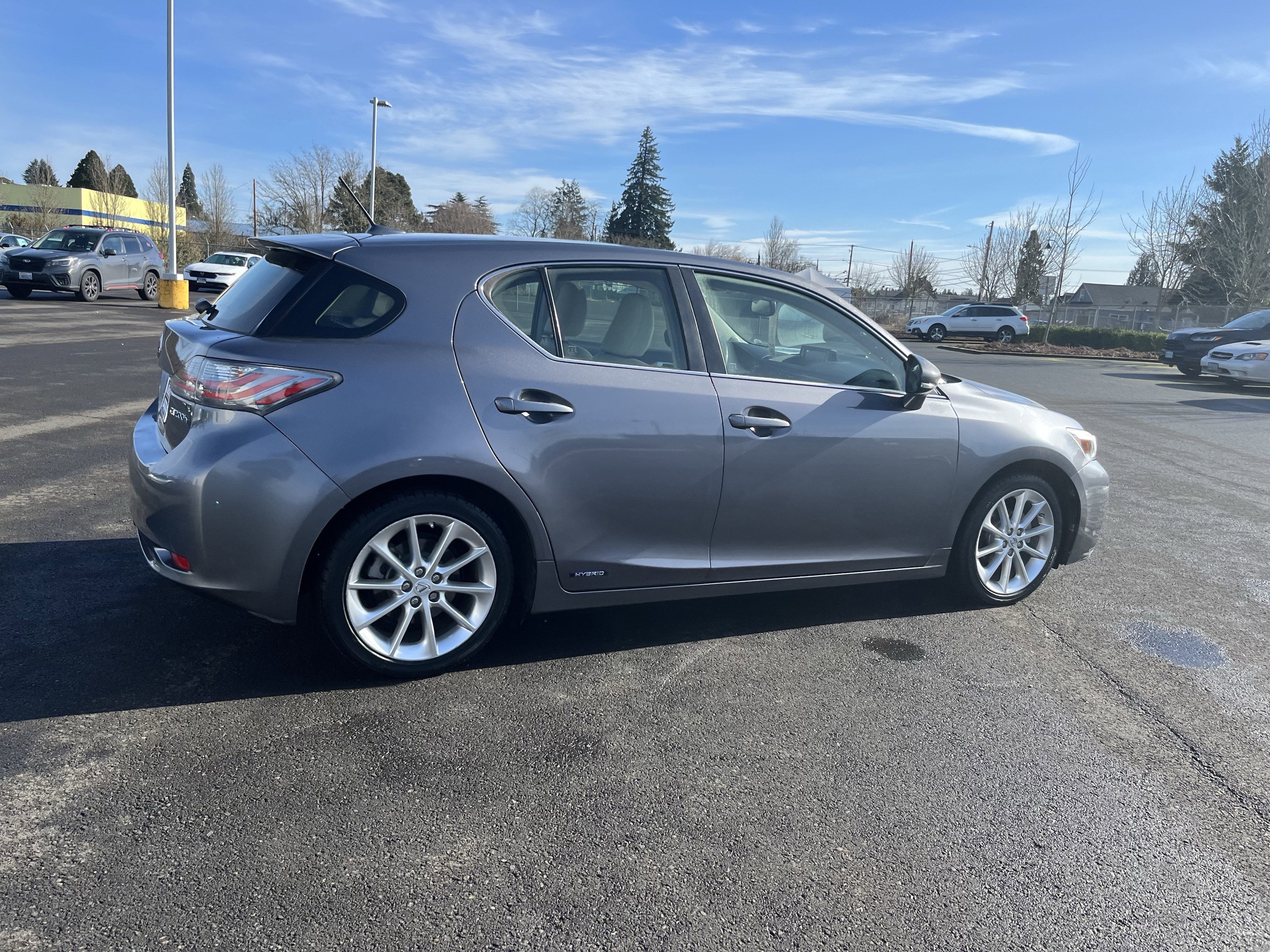 2013 Lexus CT 200h Hybrid