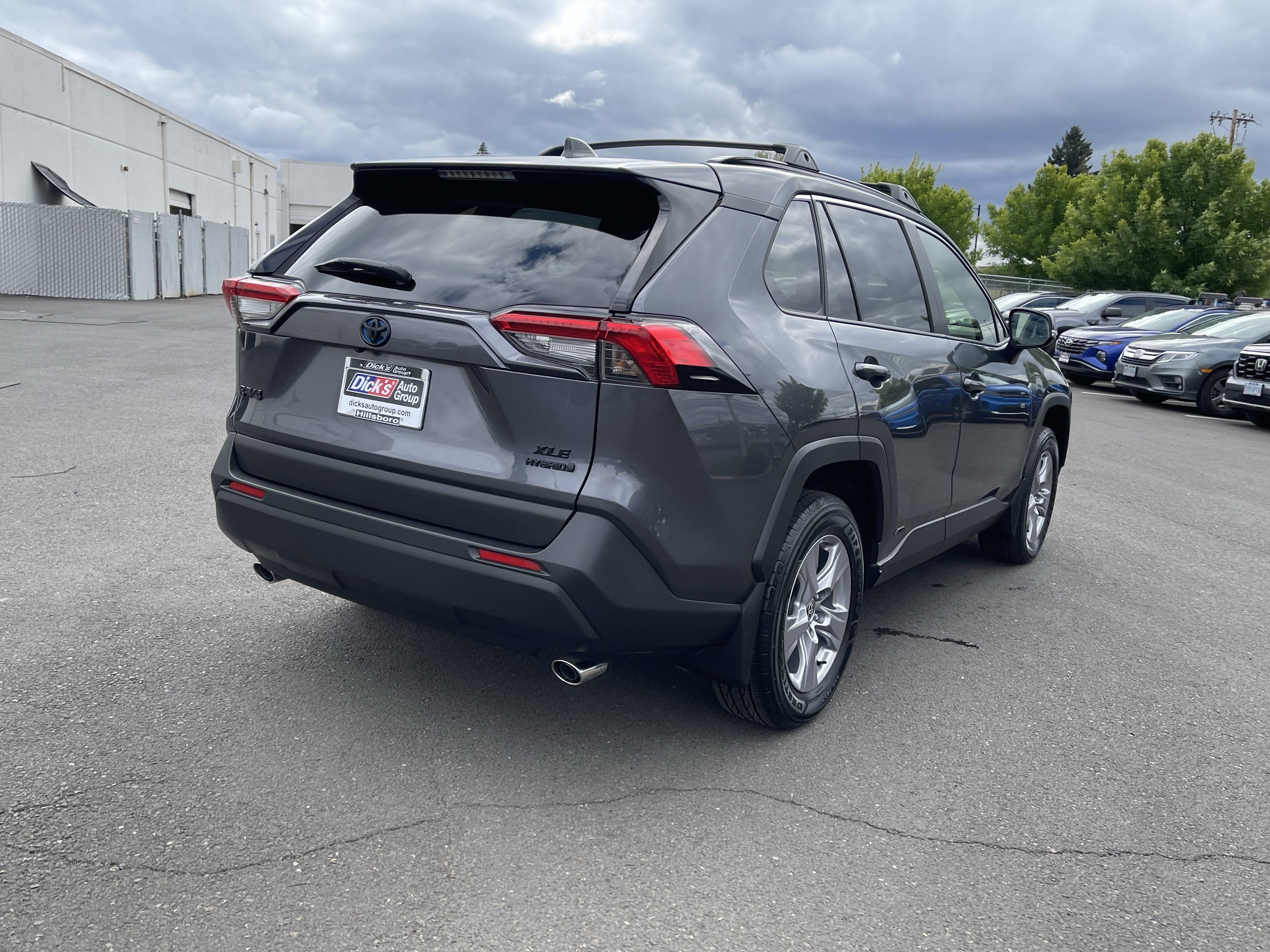 2024 Toyota RAV4 Hybrid XLE