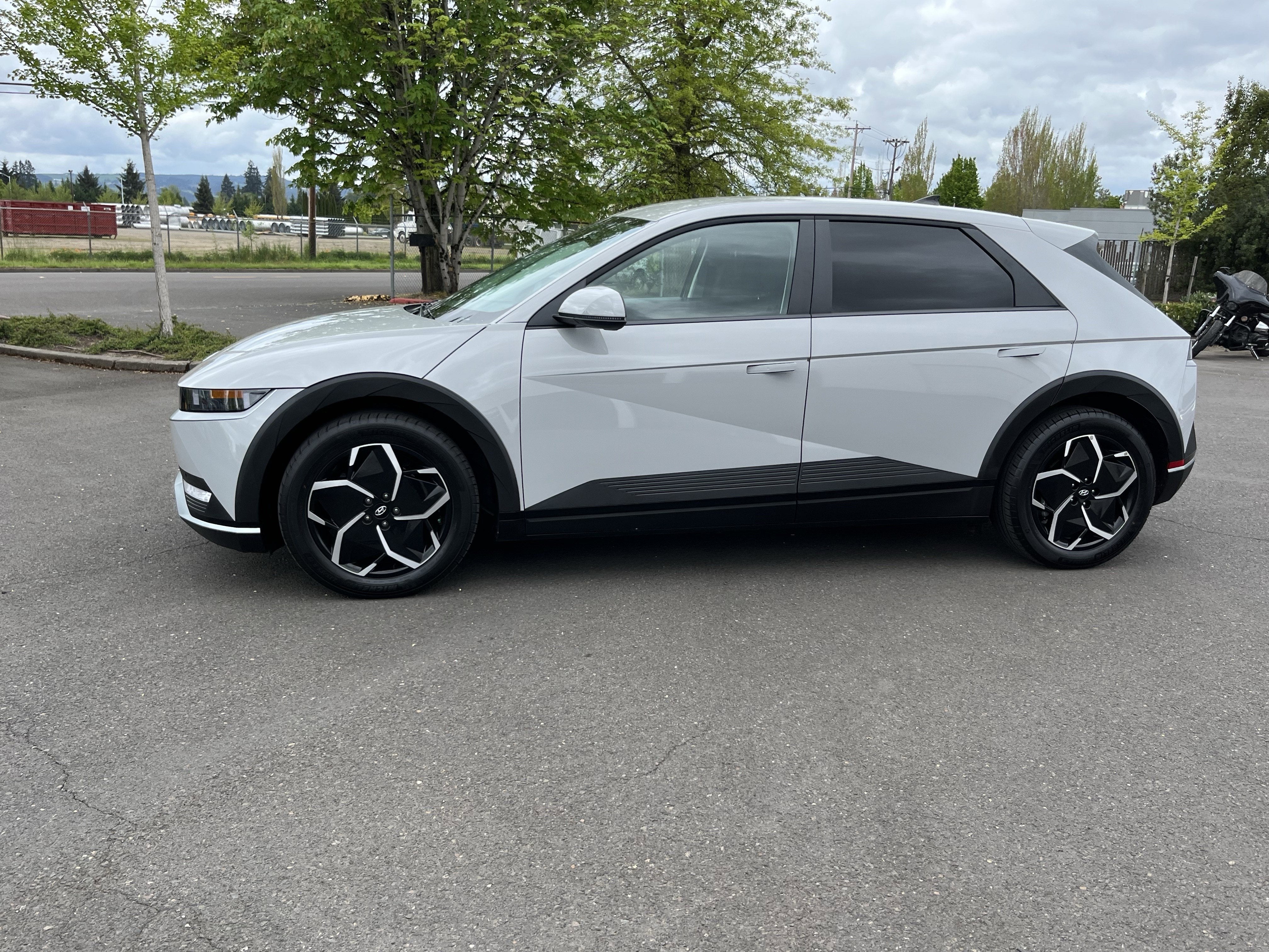 2024 Hyundai IONIQ 5 SEL