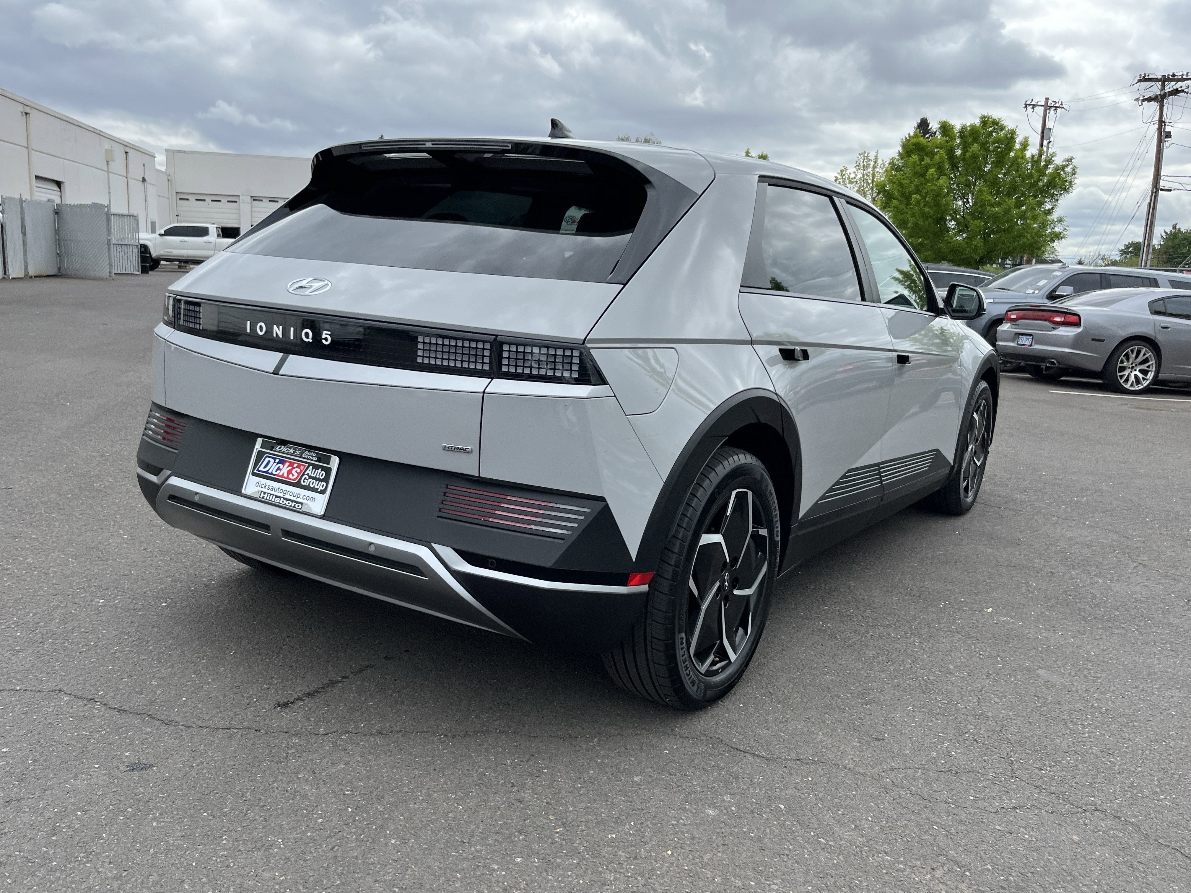 2024 Hyundai IONIQ 5 SEL