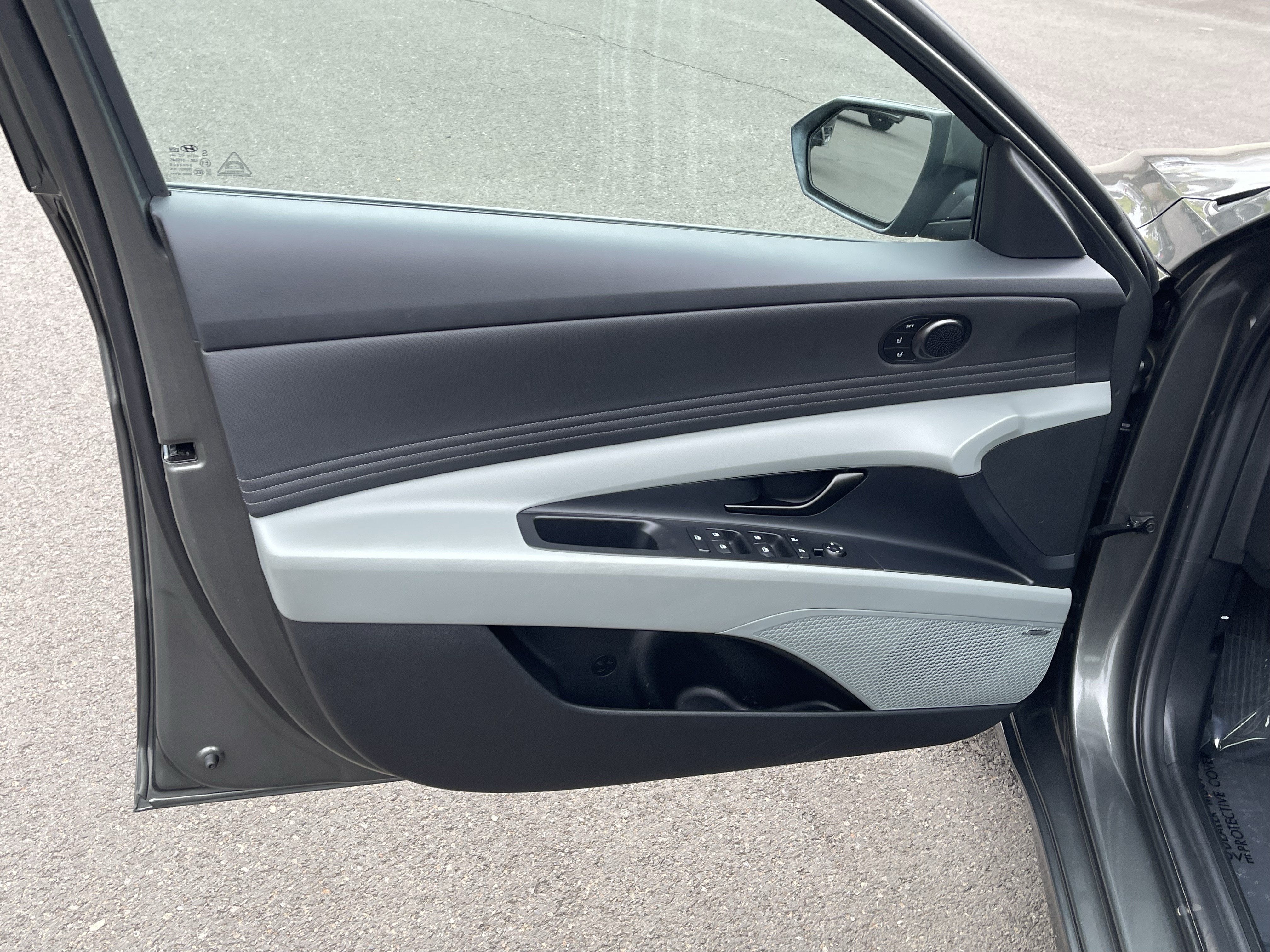 2024 Hyundai Elantra Hybrid Limited