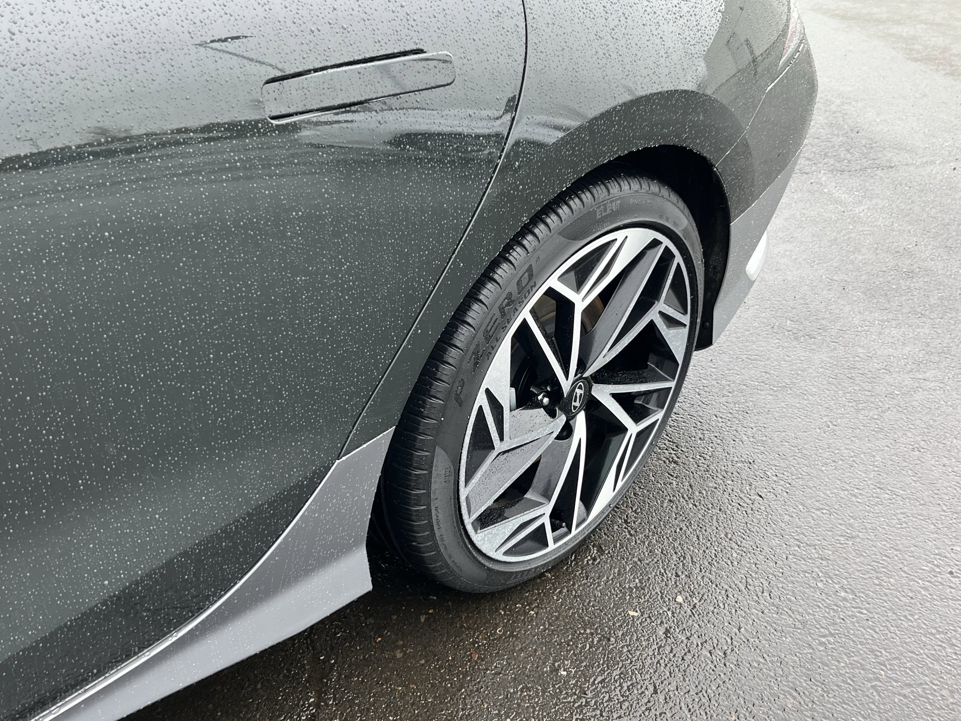 2023 Hyundai IONIQ 6 SEL