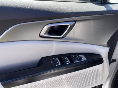 2022 Kia Carnival LXS