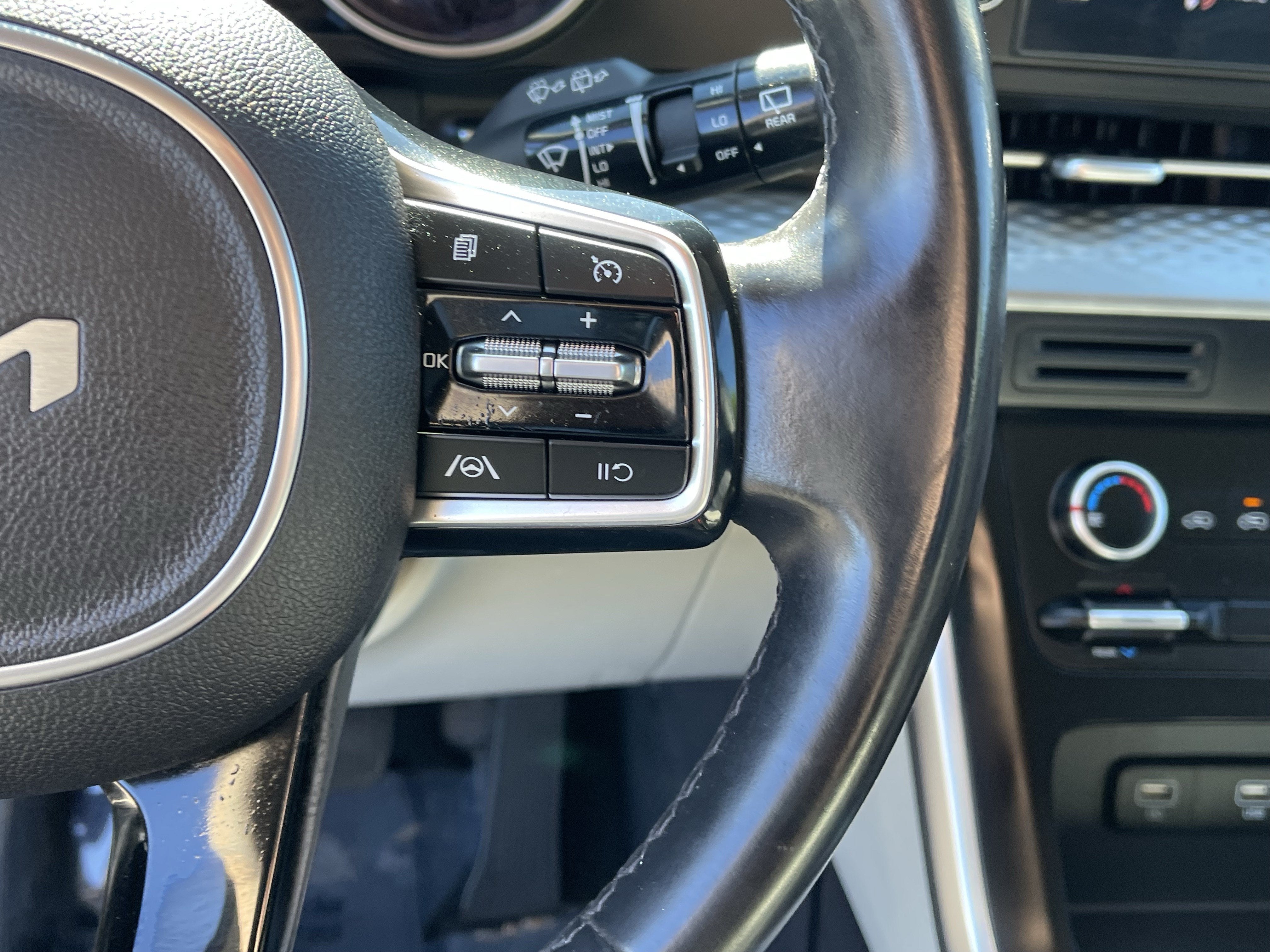 2022 Kia Carnival LXS