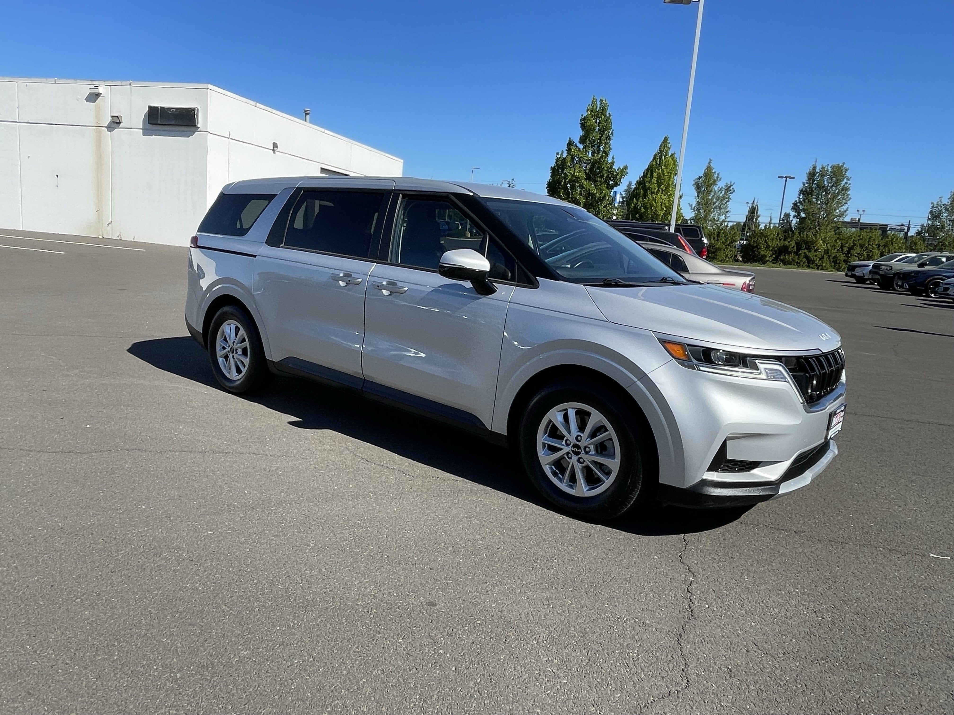 2022 Kia Carnival LXS