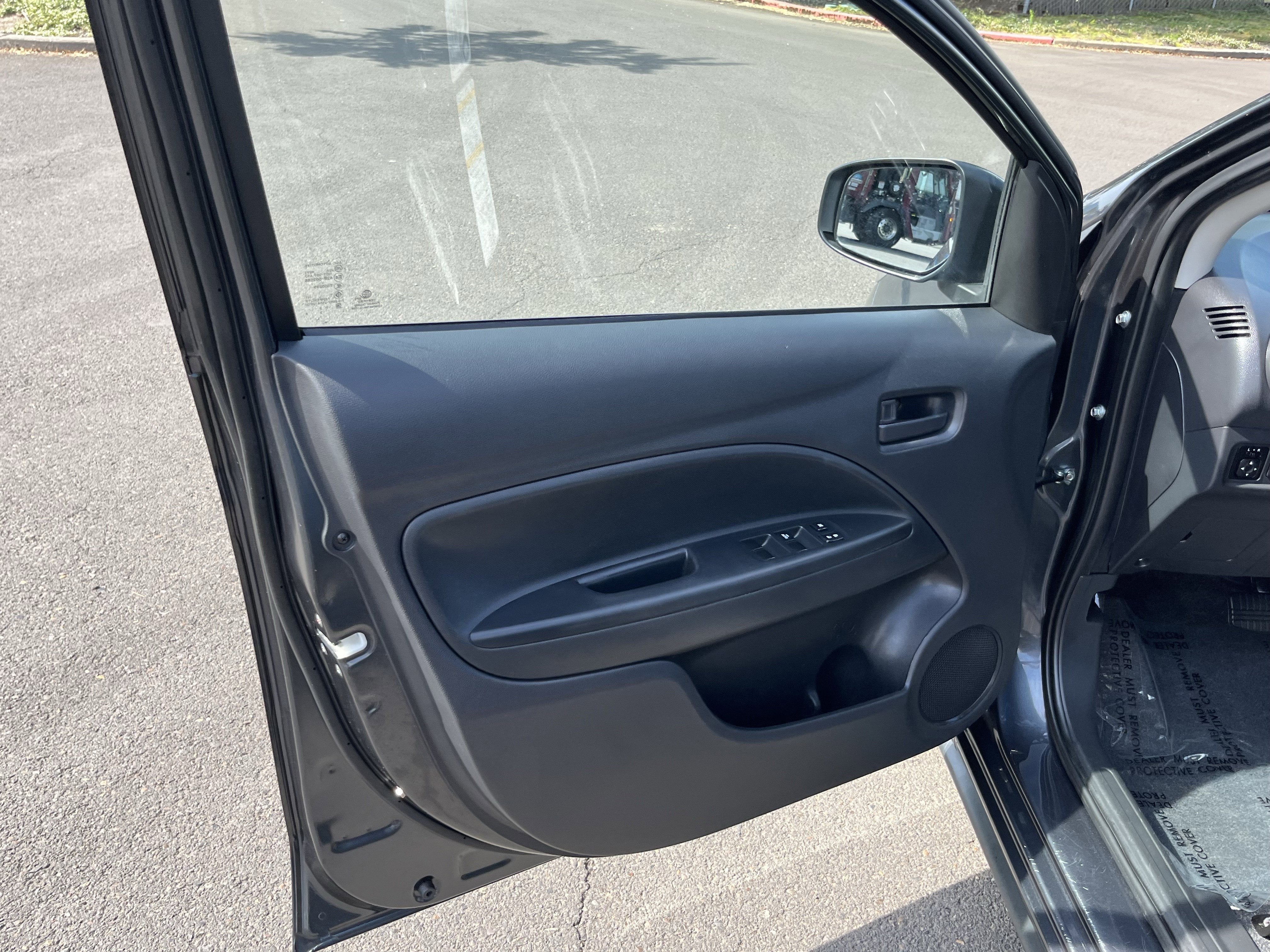 2024 Mitsubishi Mirage G4 ES