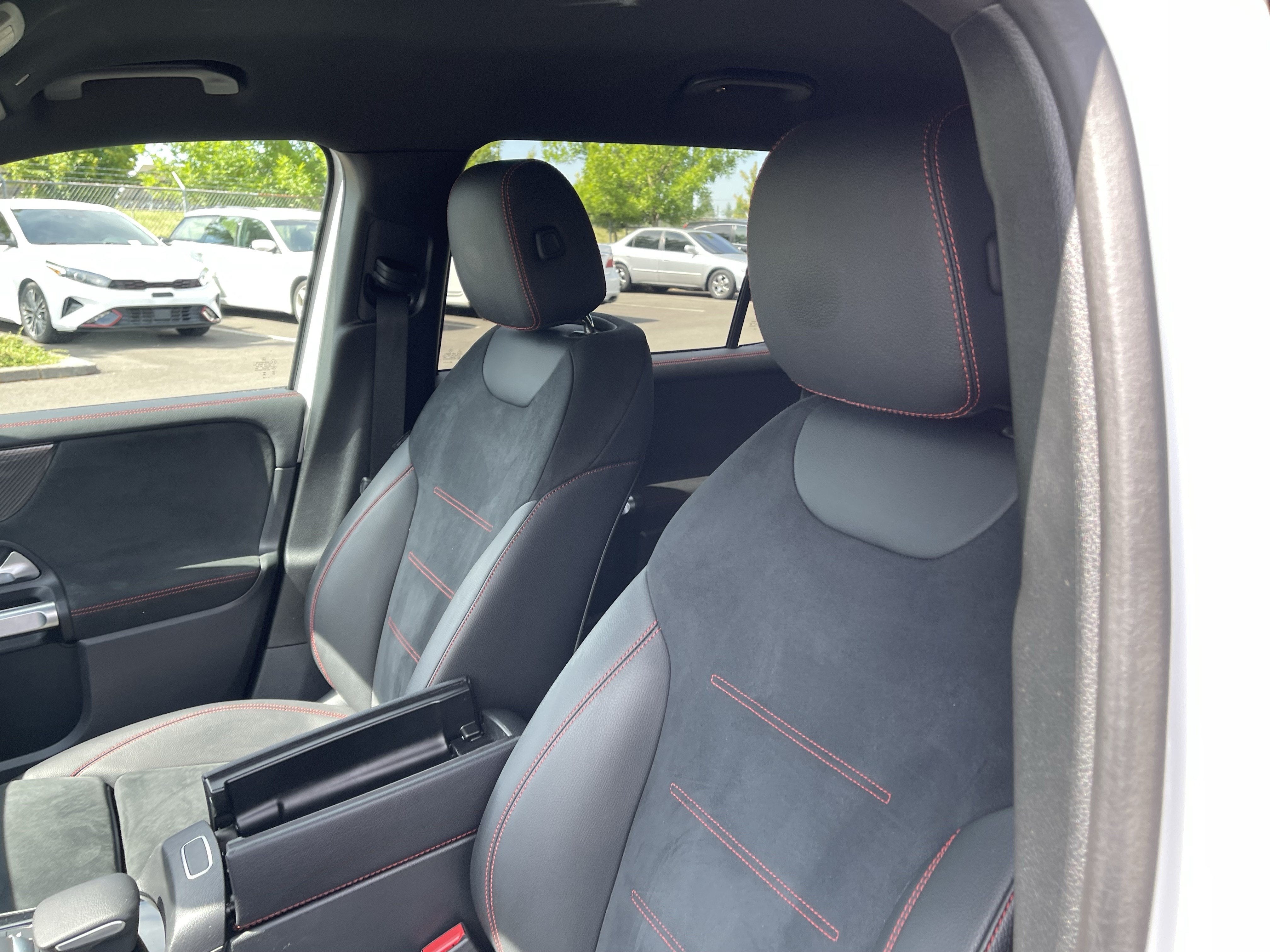 2023 Mercedes-Benz GLB GLB 250