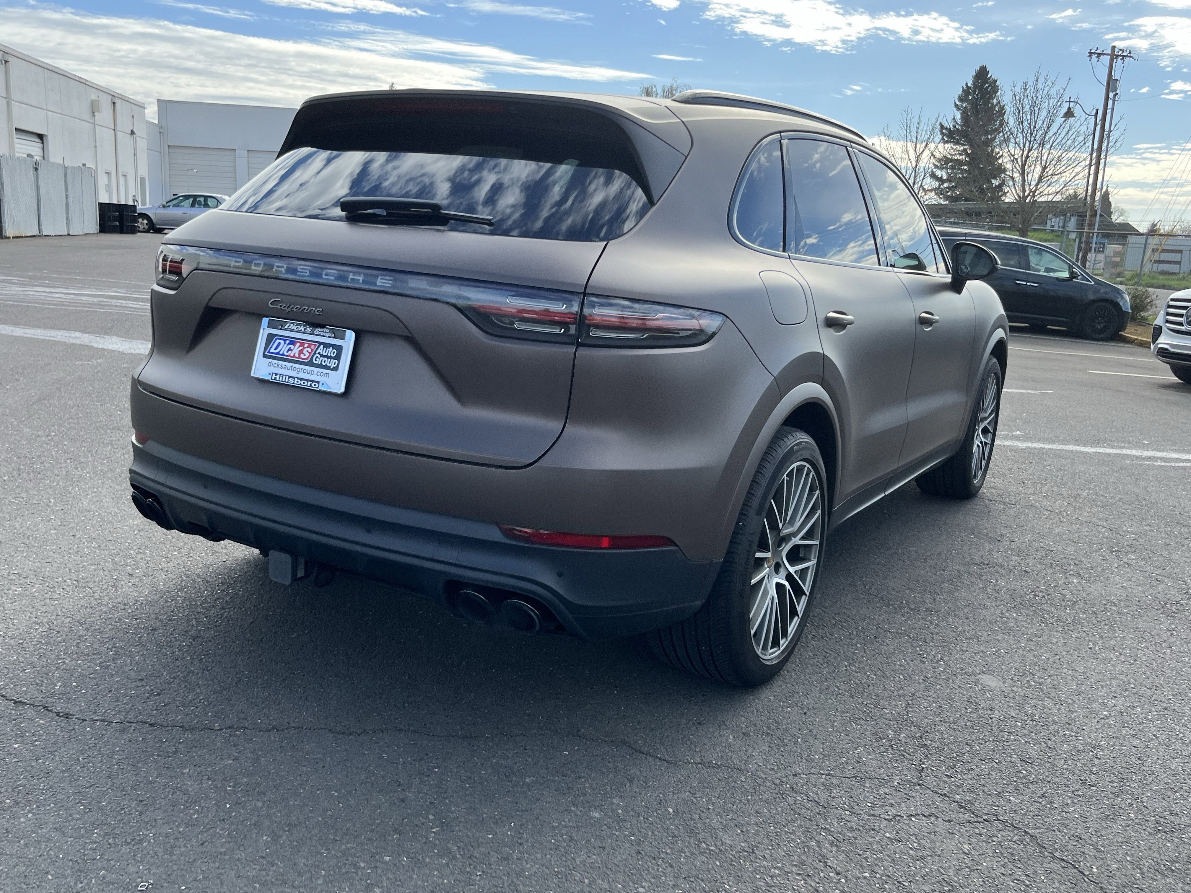 2023 Porsche Cayenne Platinum Edition