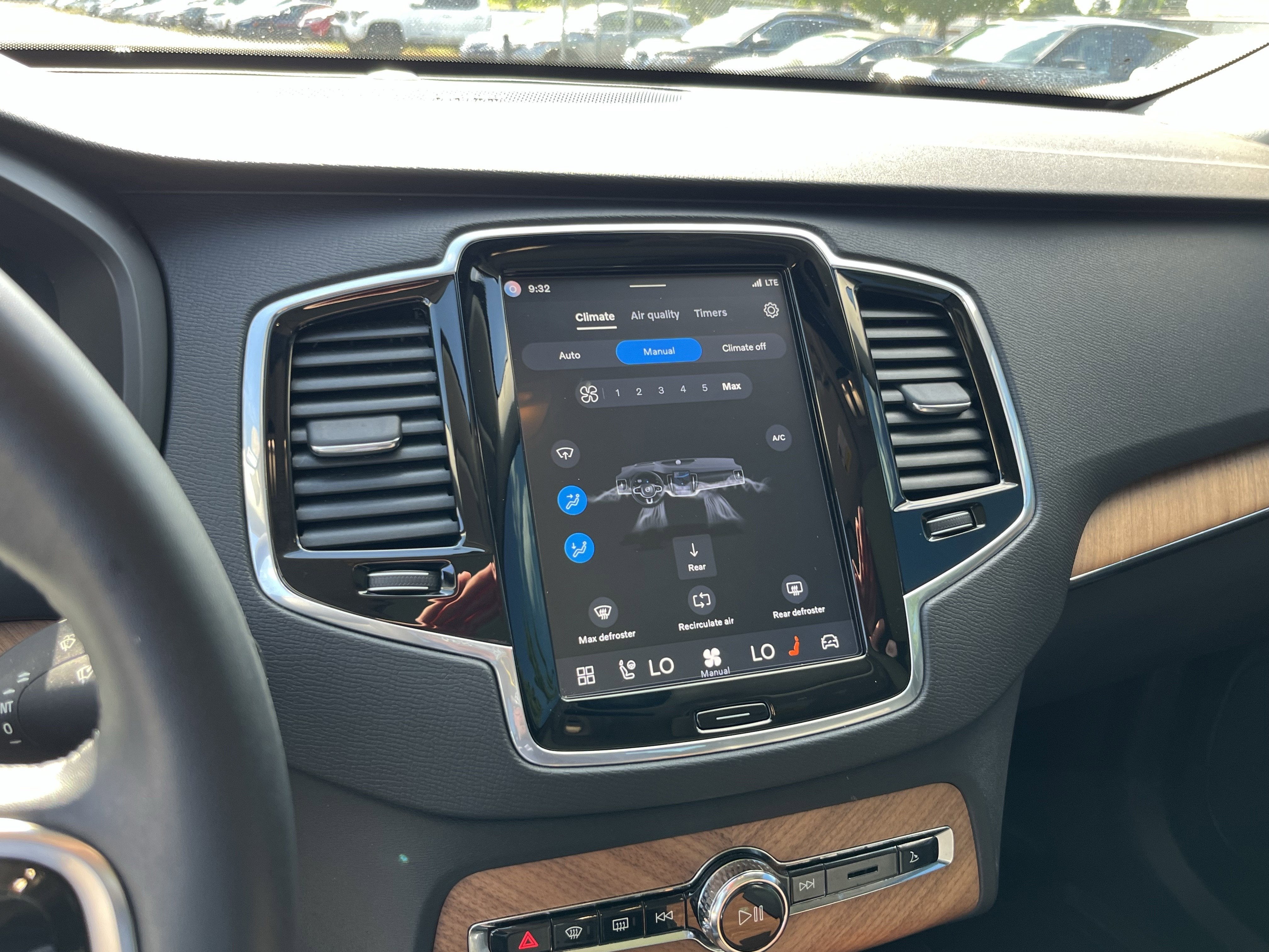2023 Volvo XC90 Plus
