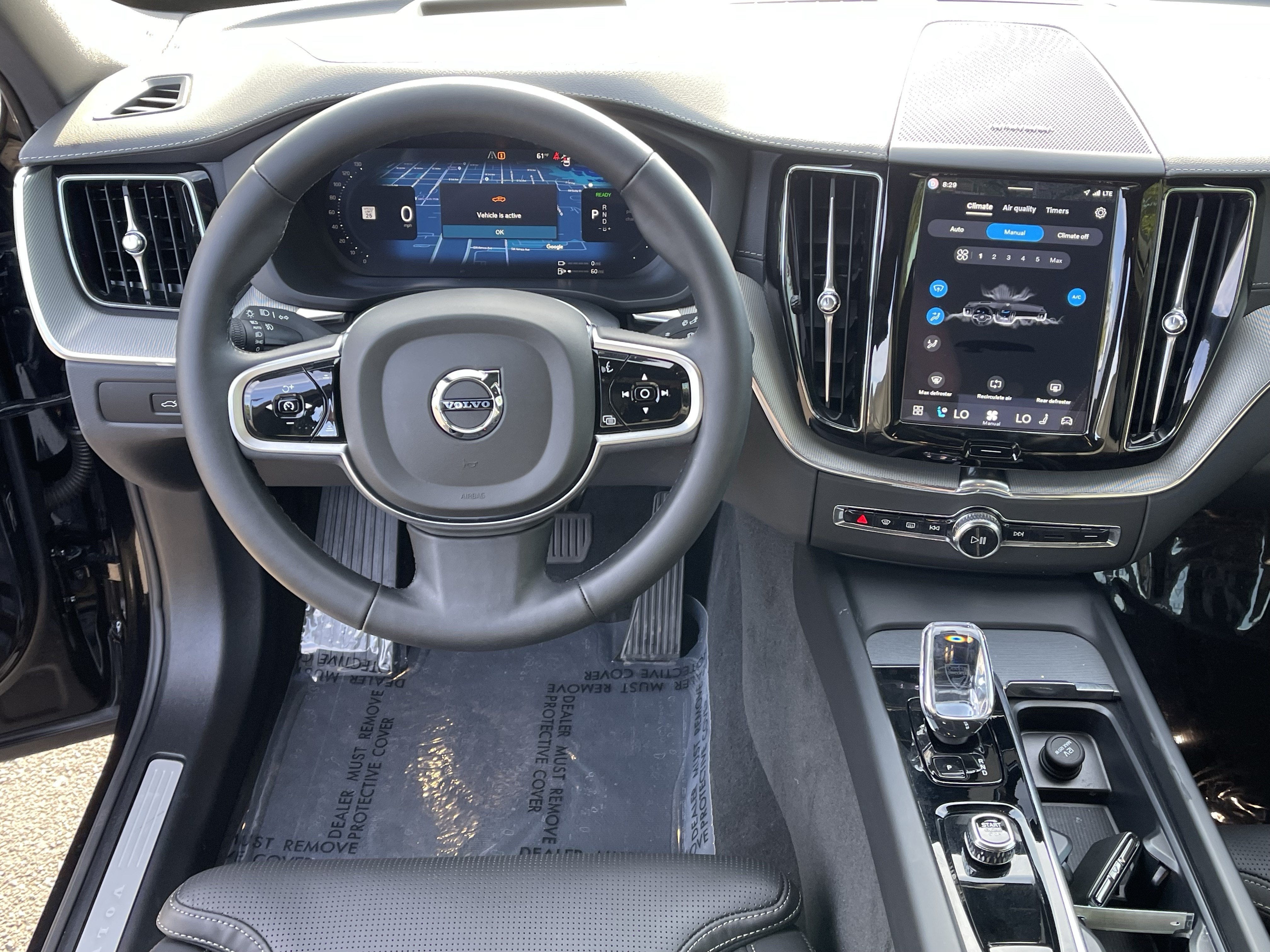 2025 Volvo XC60 Plug-In Hybrid Ultra Black Edition