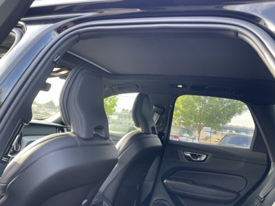 2025 Volvo XC60 Plug-In Hybrid Ultra Black Edition