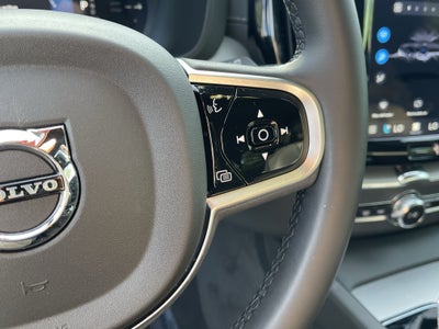 2025 Volvo XC60 Plug-In Hybrid Ultra Black Edition
