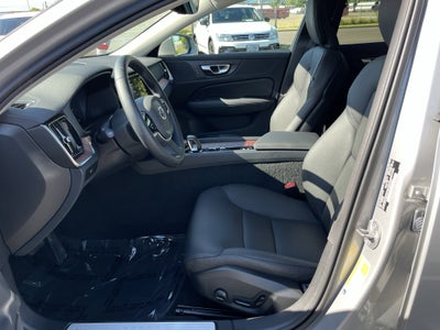 2025 Volvo V60 Cross Country Plus