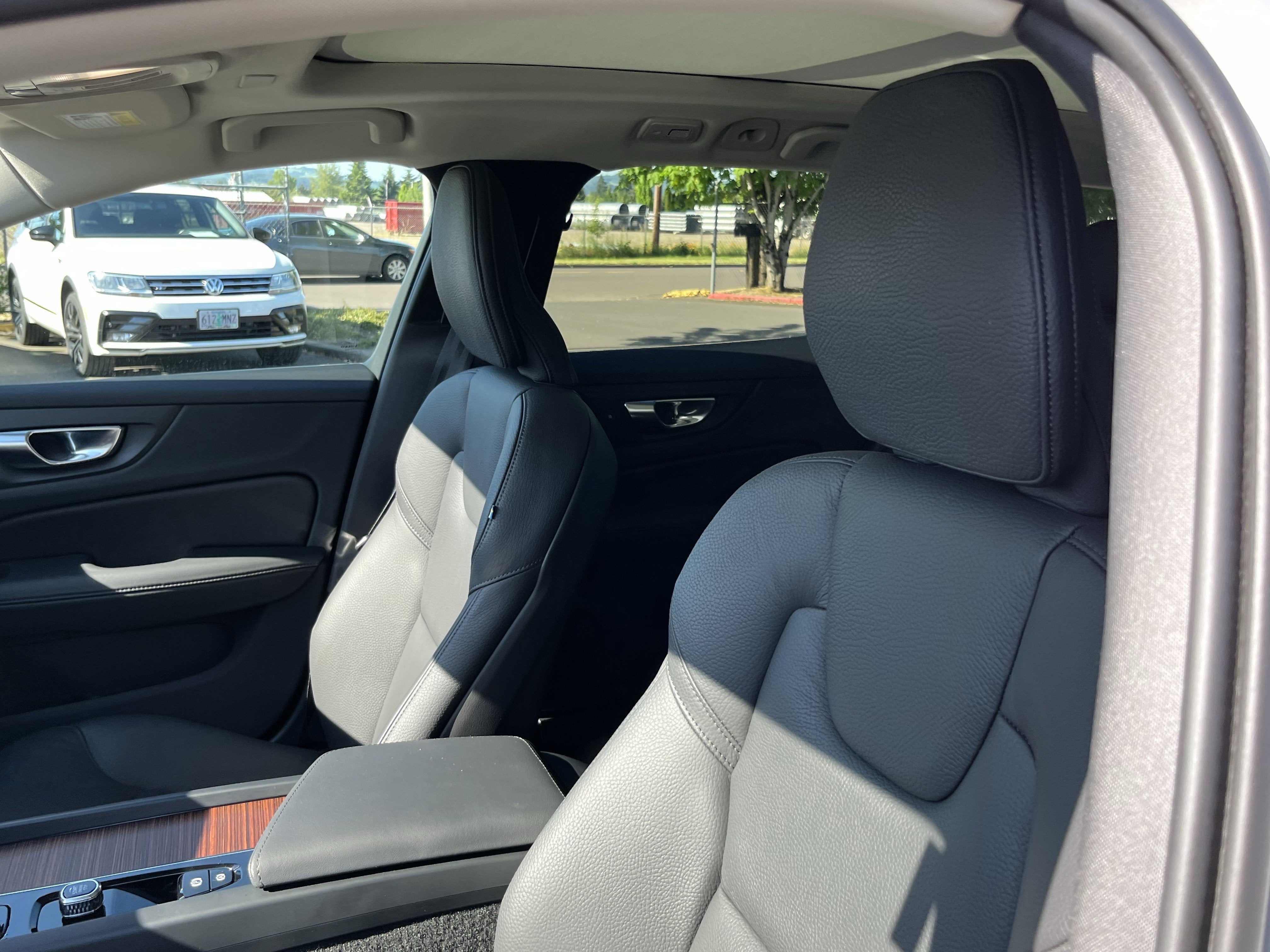 2025 Volvo V60 Cross Country Plus