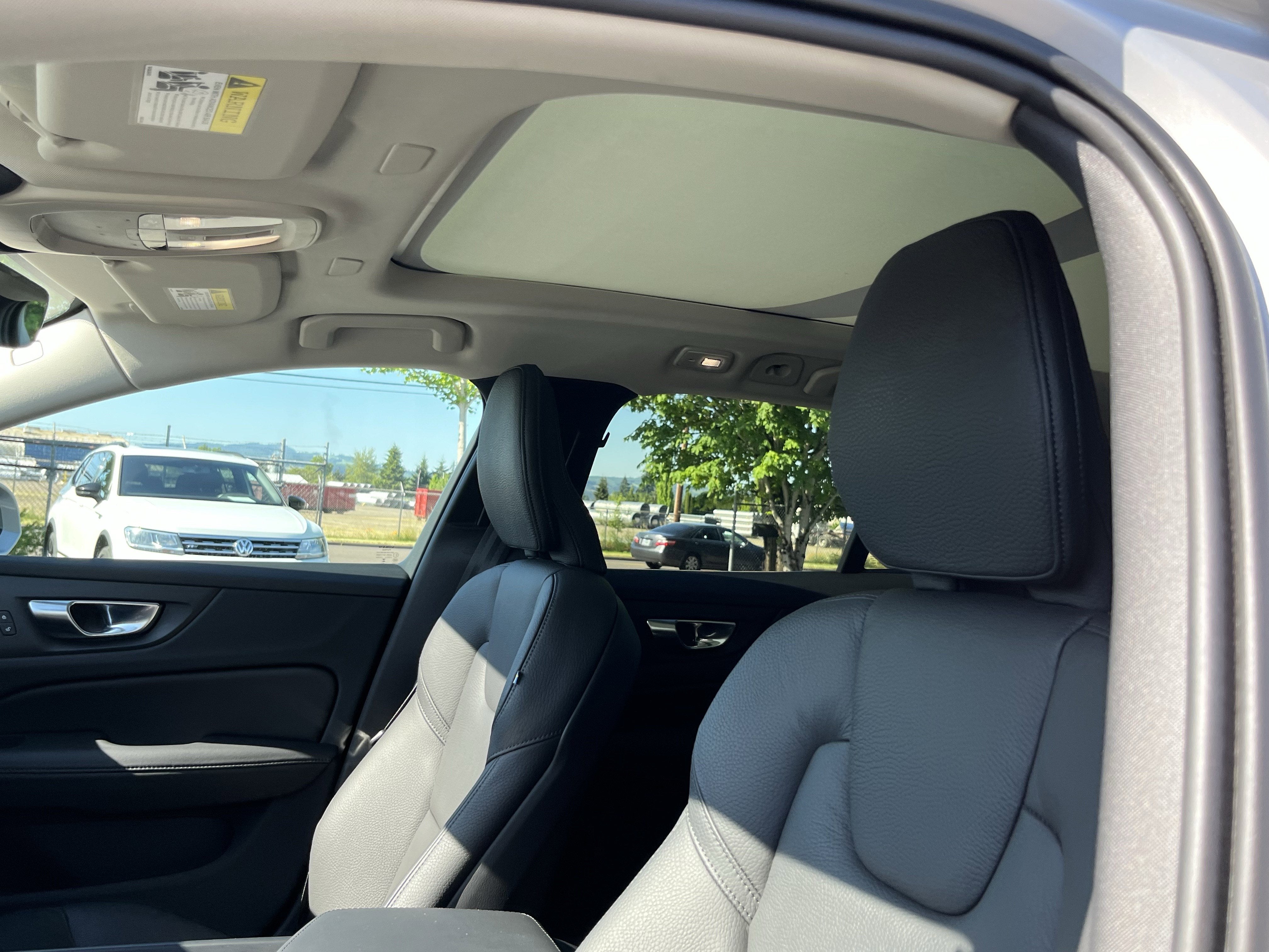 2025 Volvo V60 Cross Country Plus