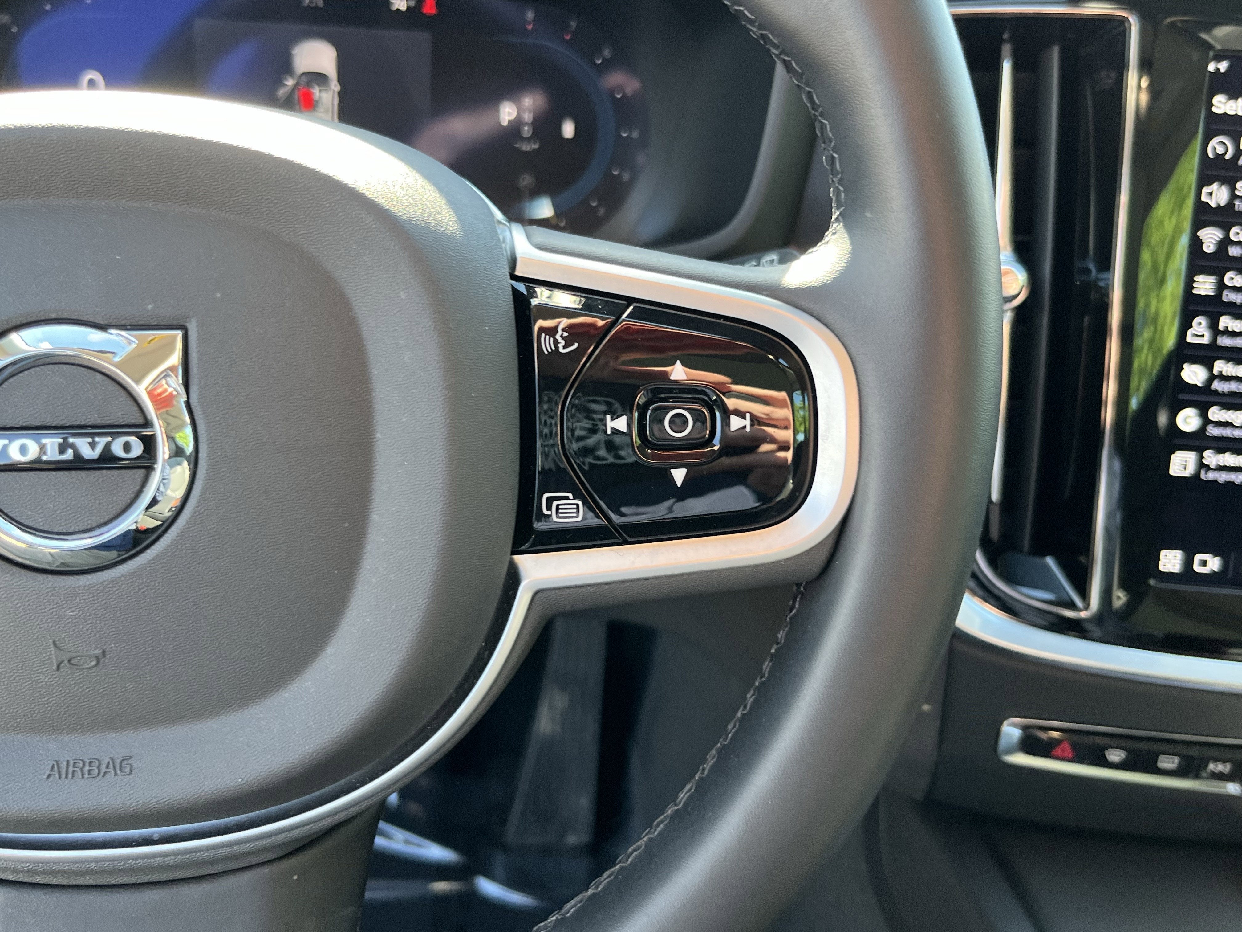 2025 Volvo V60 Cross Country Plus