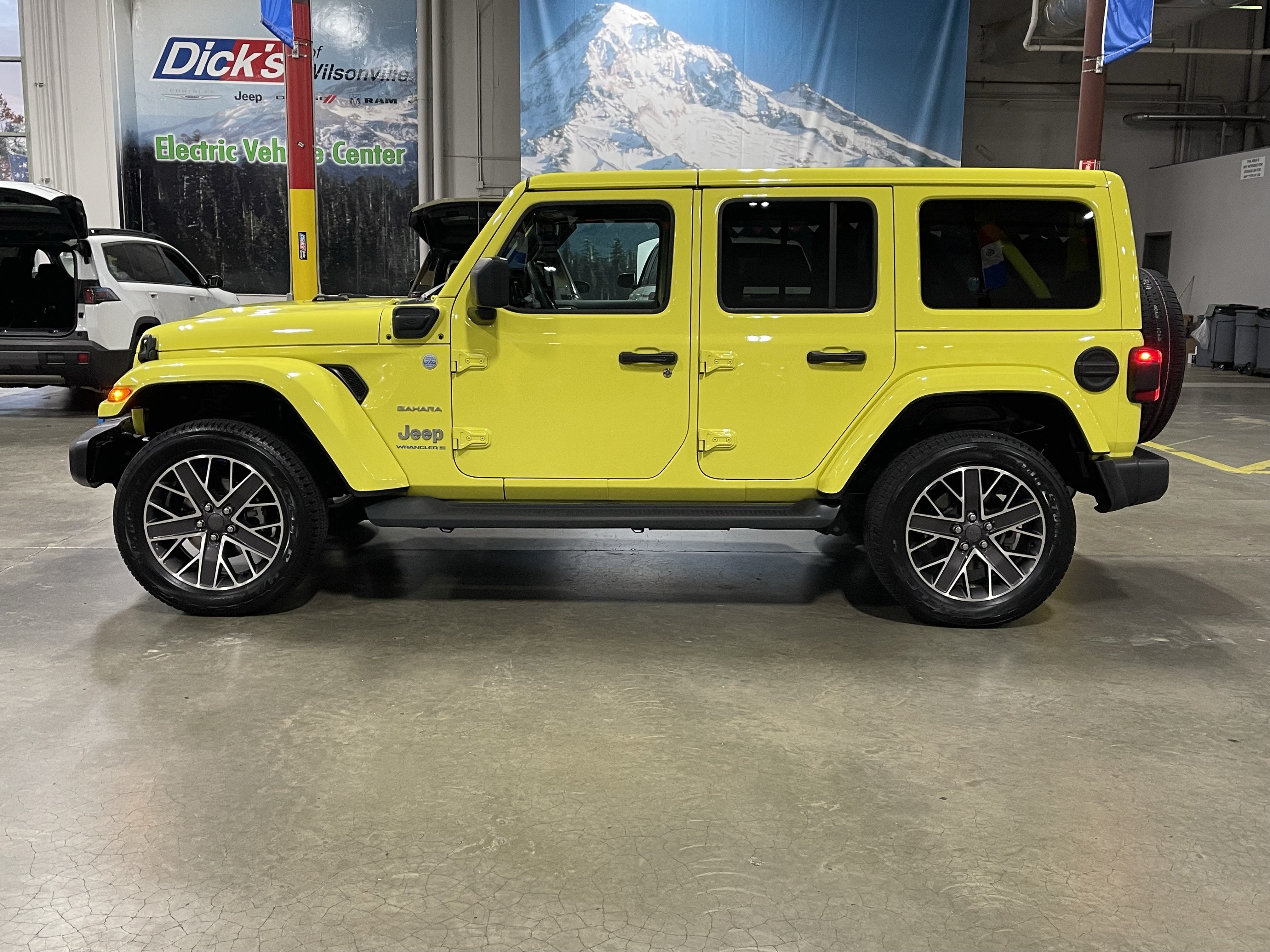 2023 Jeep Wrangler Sahara 4xe