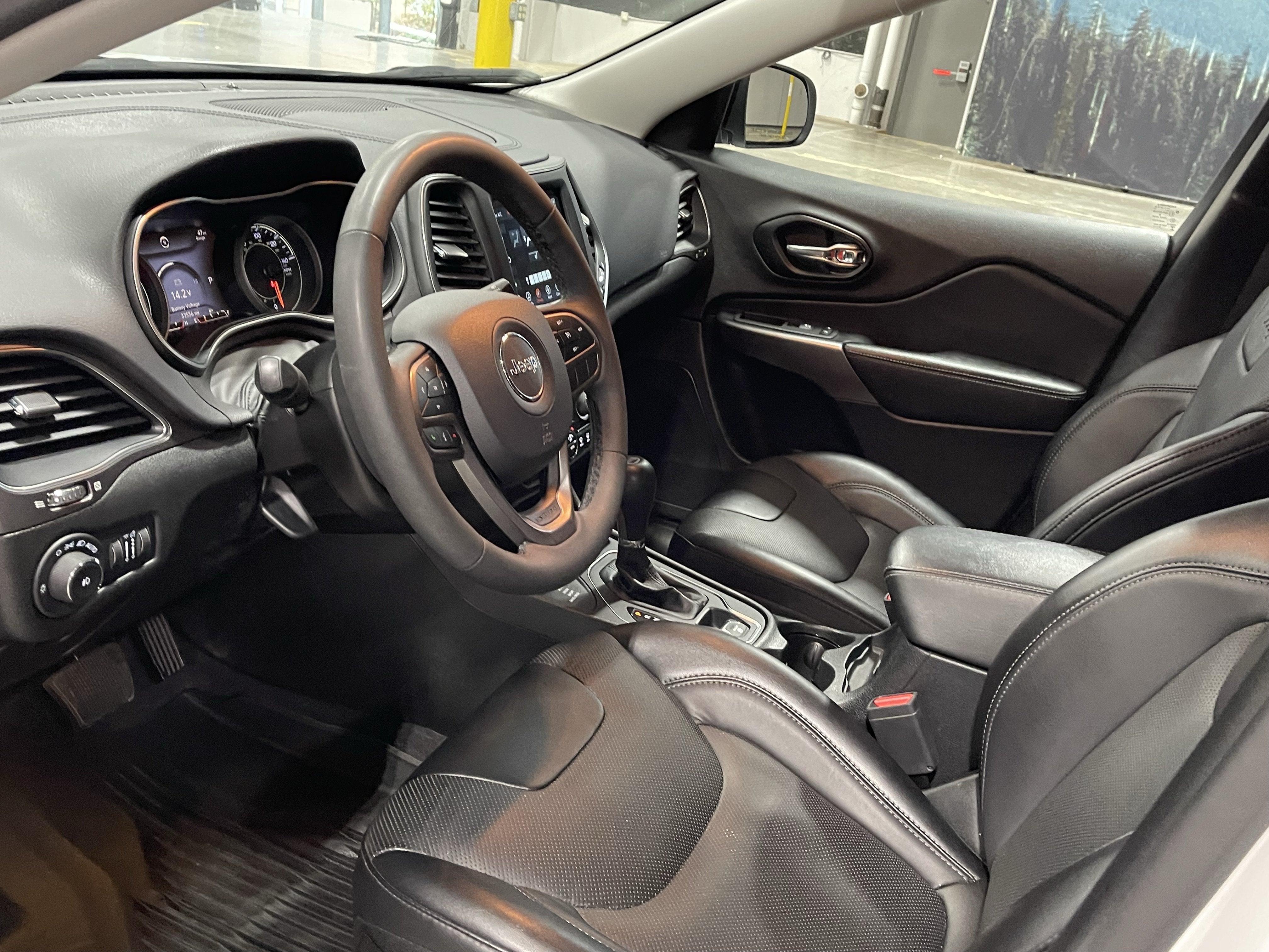 2022 Jeep Cherokee Latitude Lux