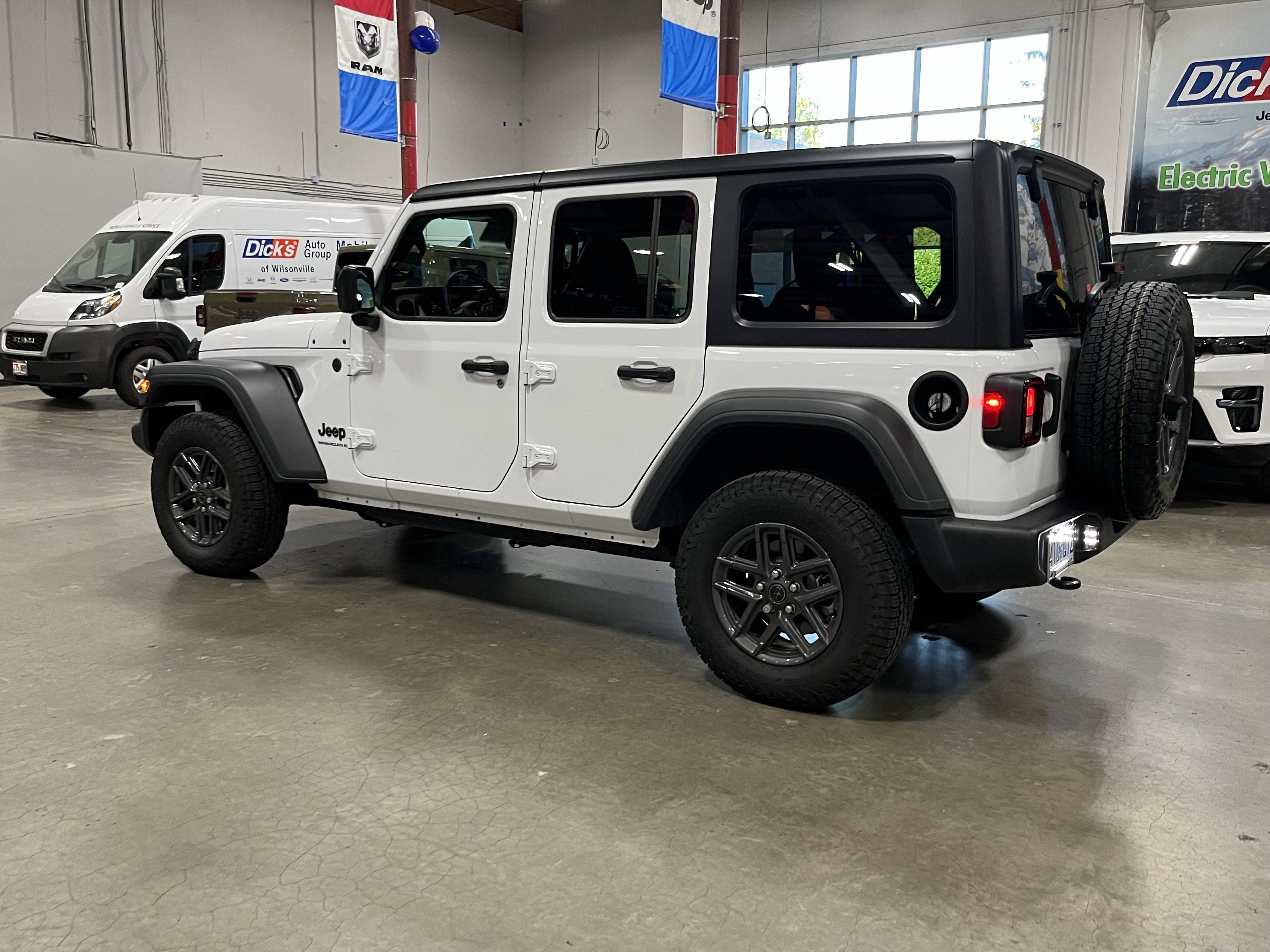 2025 Jeep Wrangler Sport S