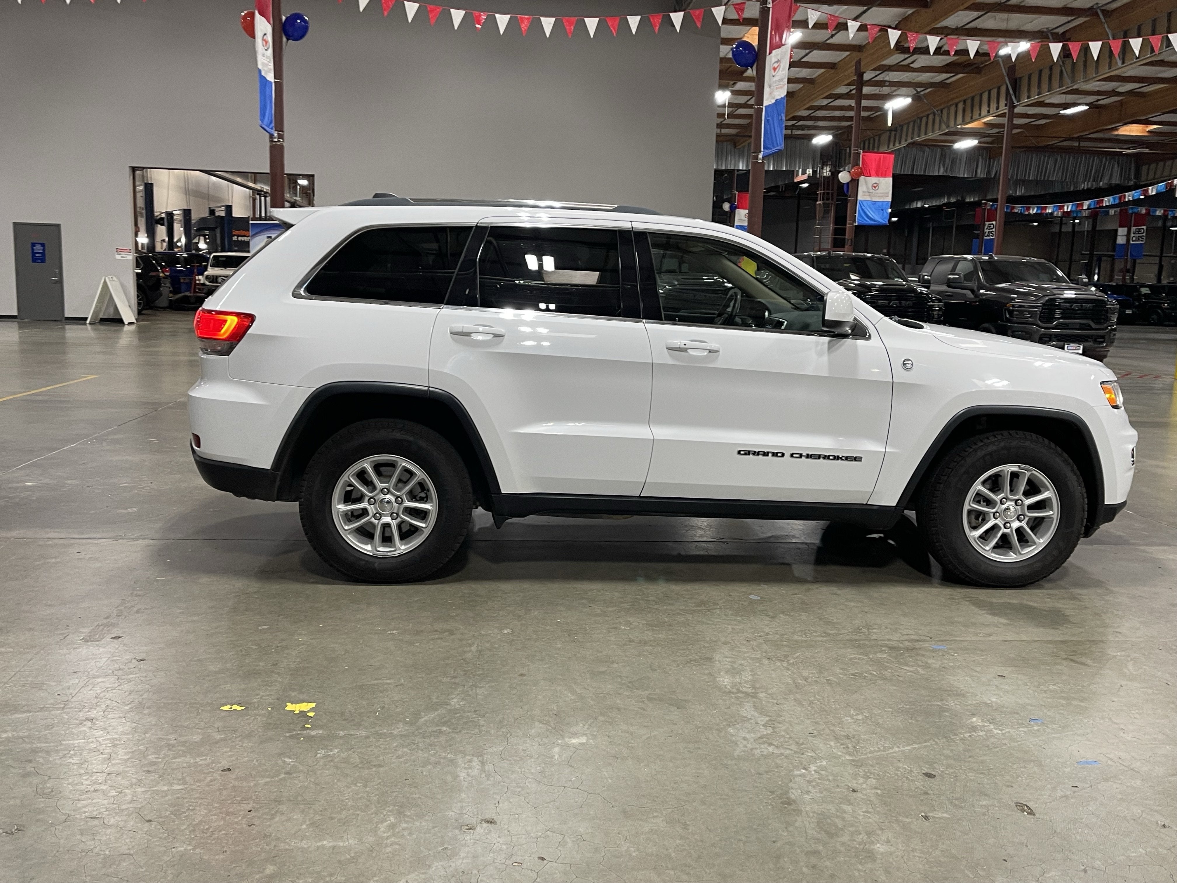 2018 Jeep Grand Cherokee Laredo E