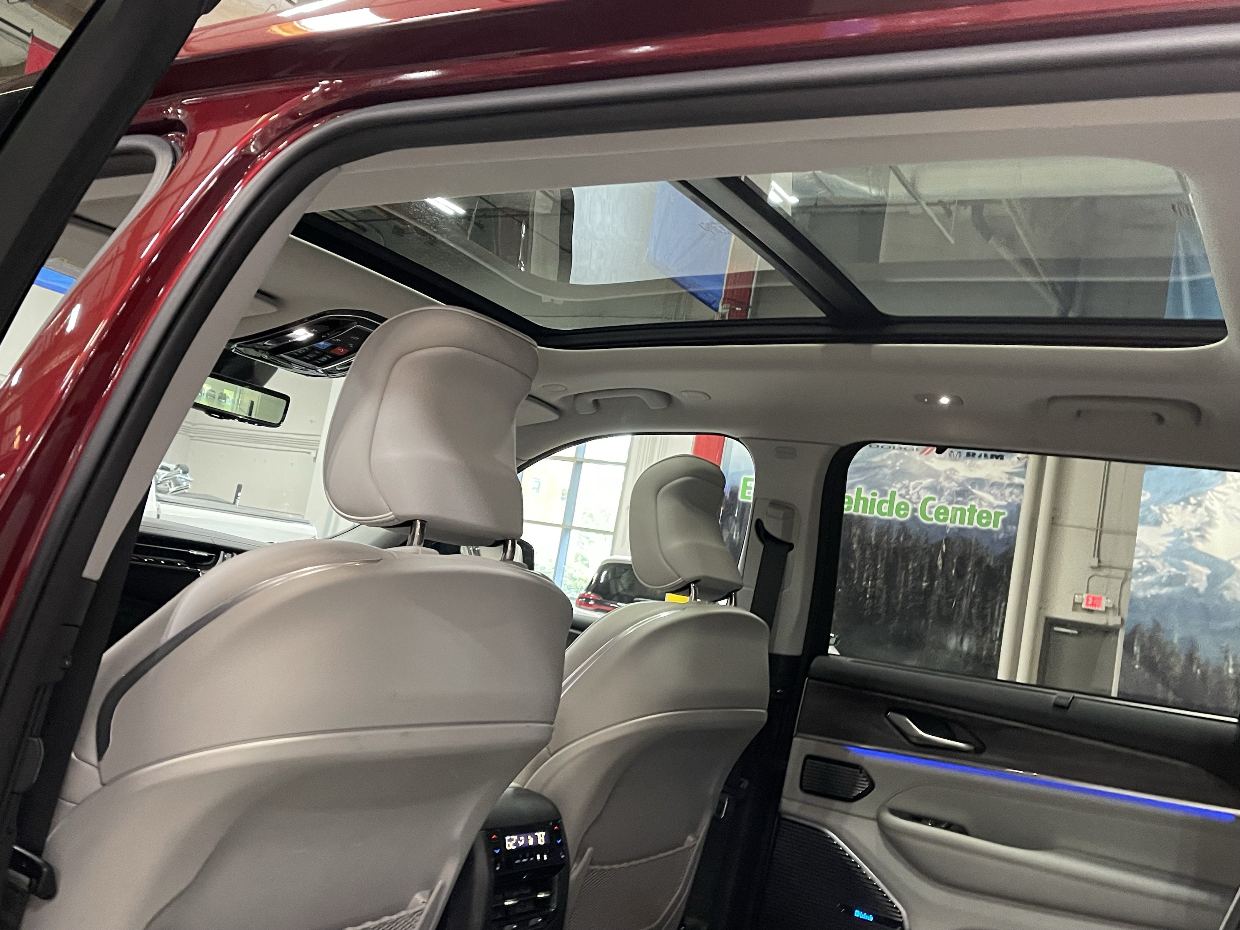 2022 Jeep Grand Cherokee L Overland